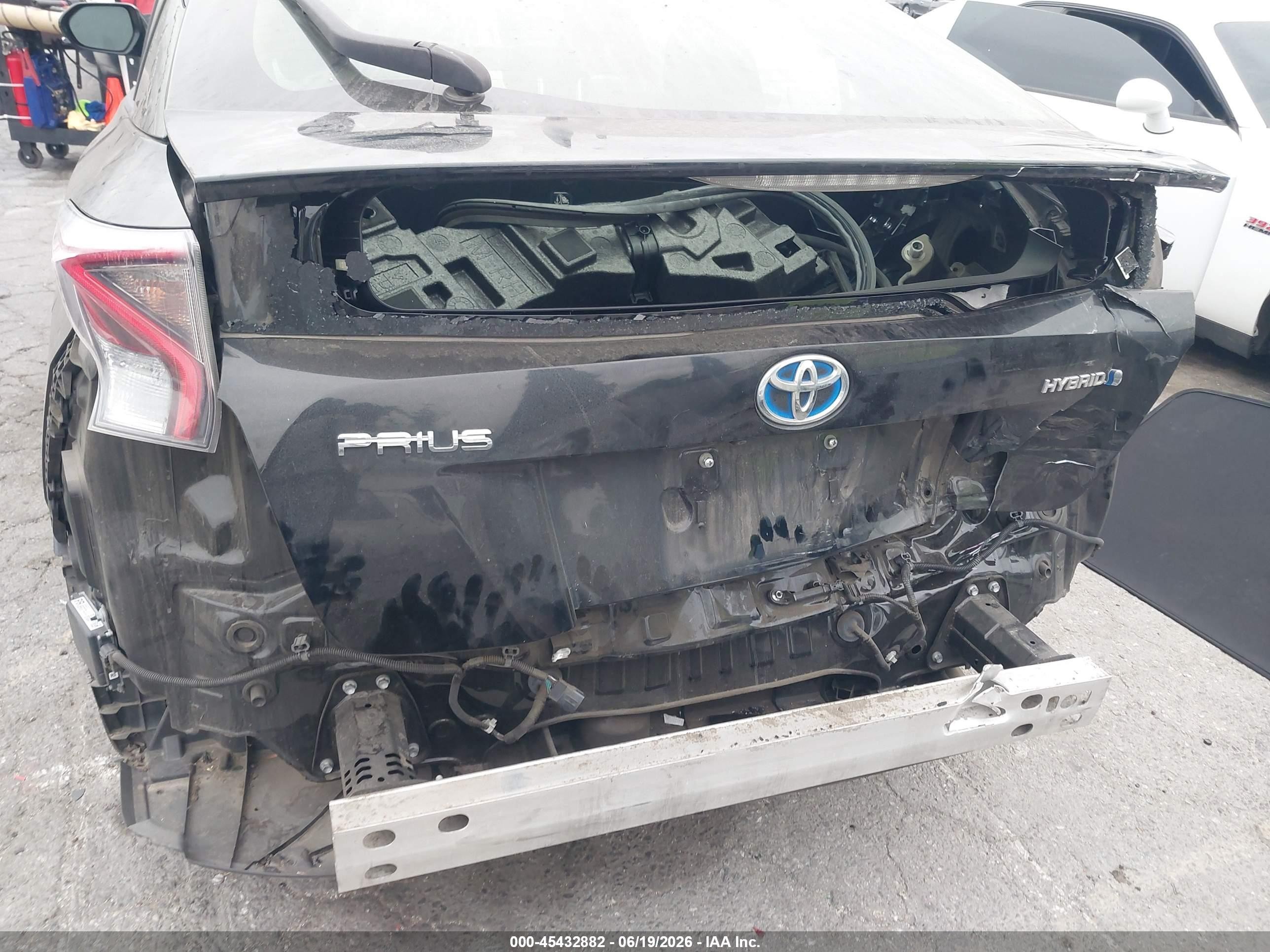 2017 Toyota Prius VIN JTDKARFU3H3047649 IAAI salvage auction — Rear End, Salvage (California), sold $3,200 on 2026-07-09 (photo 6)