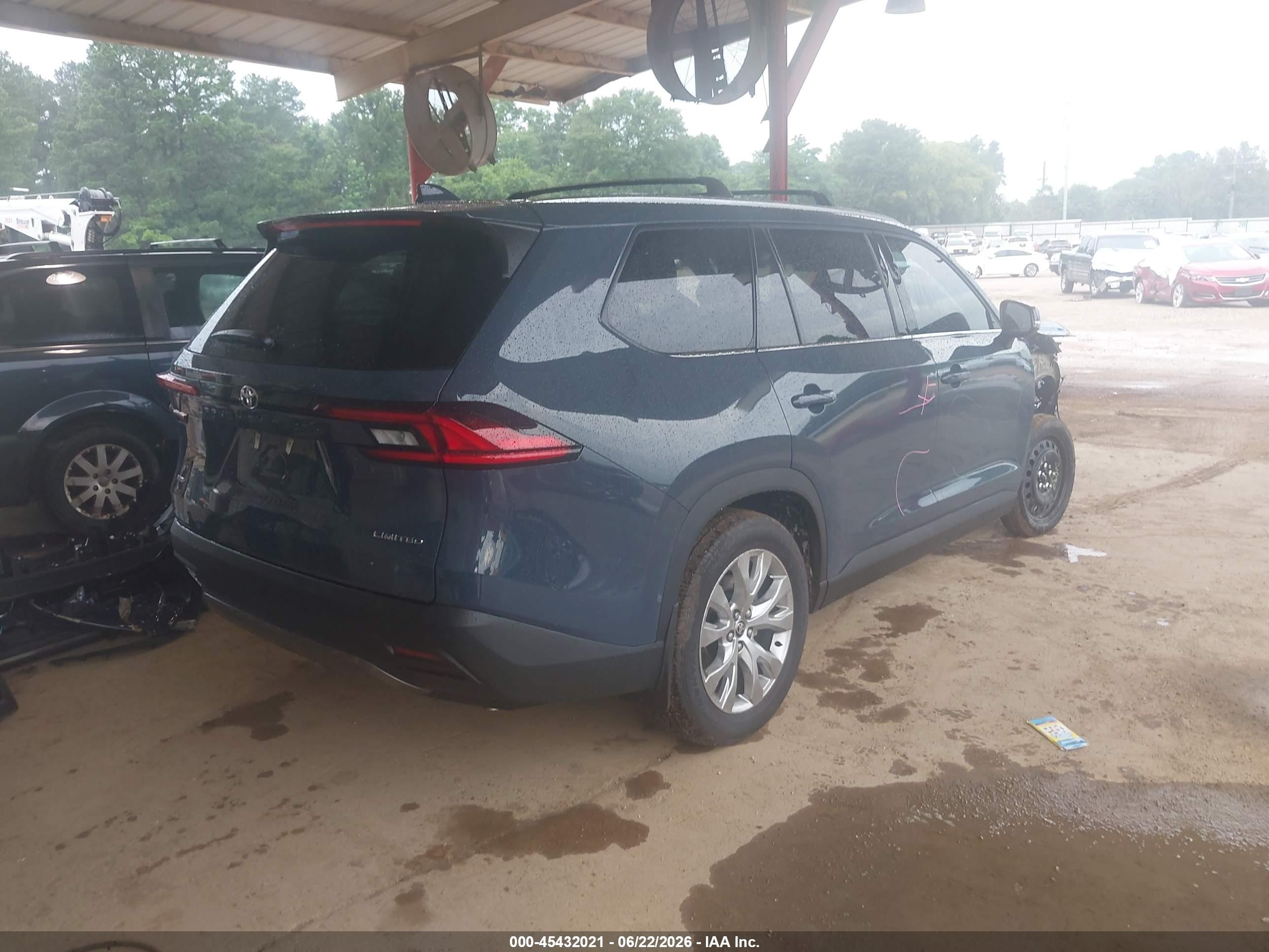 2026 Toyota Highlander VIN 5TDAAAB51TS124098 IAAI salvage auction — Front End, Original (Texas), sold $27,500 on 2026-09-13 (photo 4)