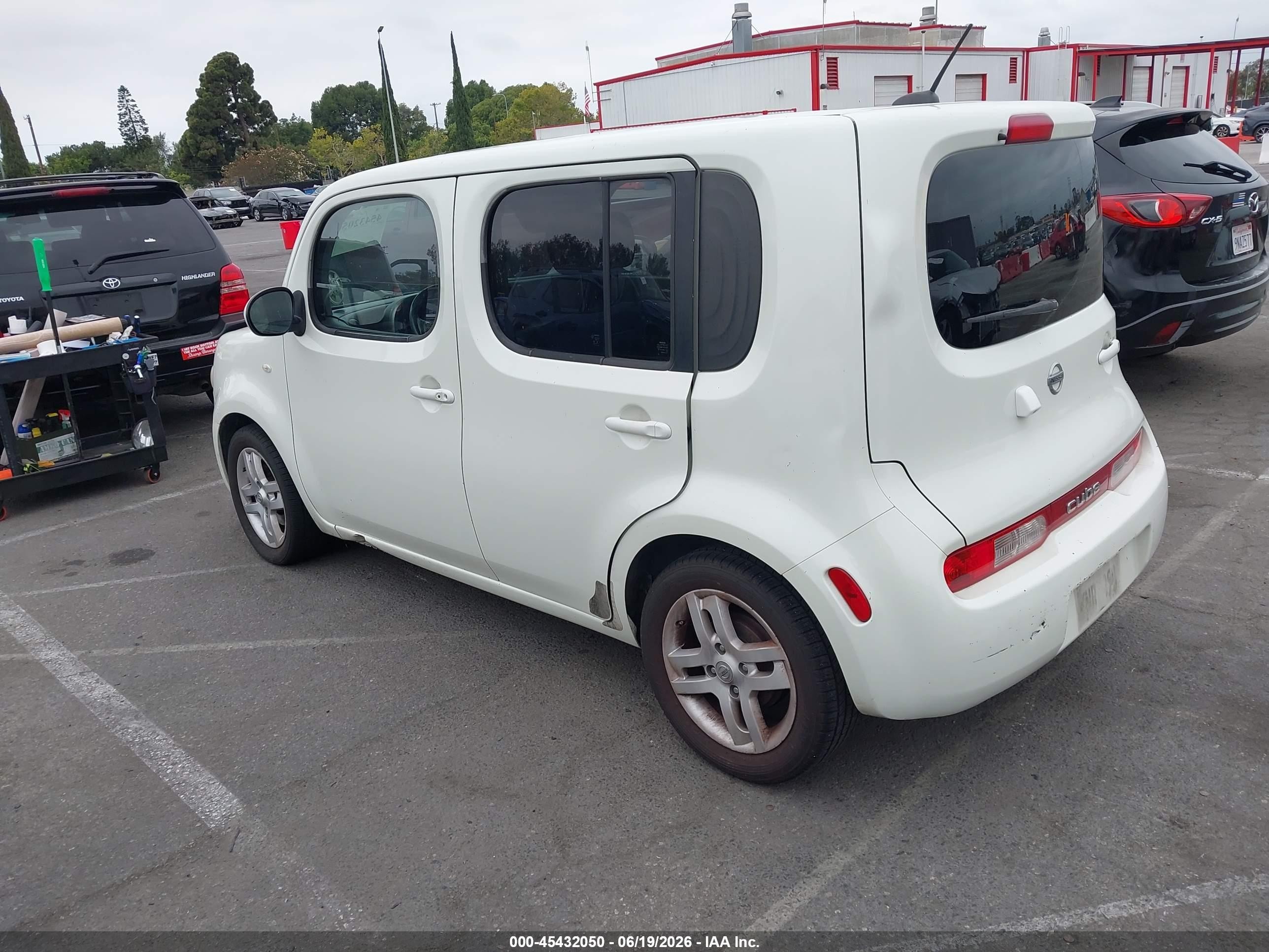2010 Nissan Cube VIN JN8AZ2KR1AT169773 IAAI salvage auction — Normal Wear, Clear - Dealer Only (California), sold $325 on 2026-07-09 (photo 3)