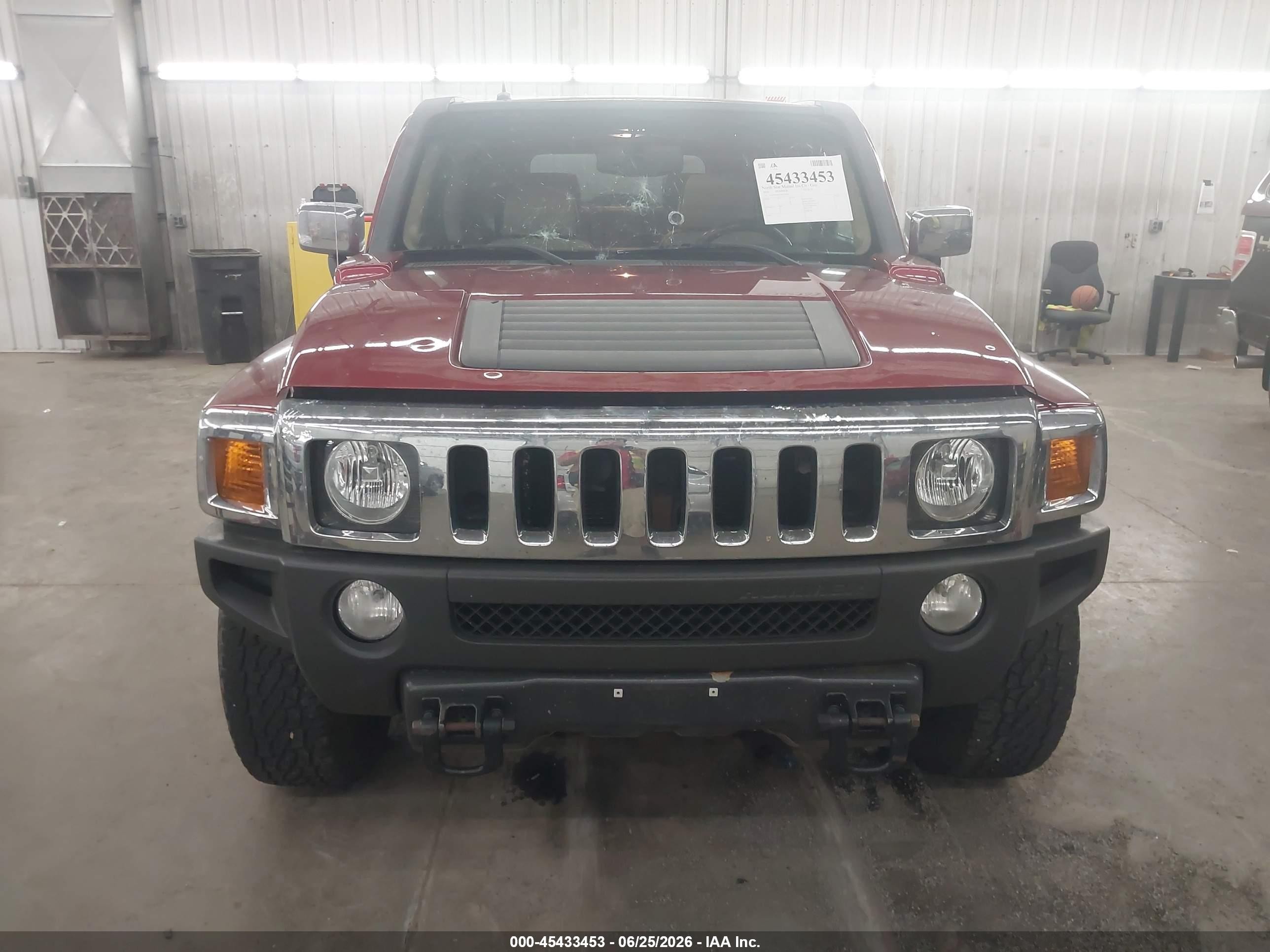 2010 Hummer H3 VIN 5GTMNLEP1A8138944 IAAI salvage auction — Hail, Salvage (Minnesota), sold $1,500 on 2026-09-12 (photo 6)