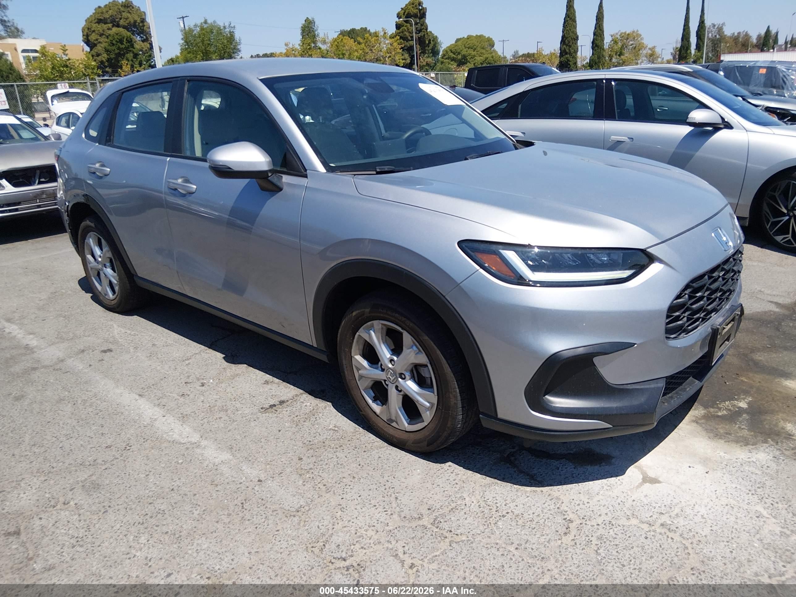 2025 Honda HR-V VIN 3CZRZ1H38SM730878 — IAAI salvage auction photo