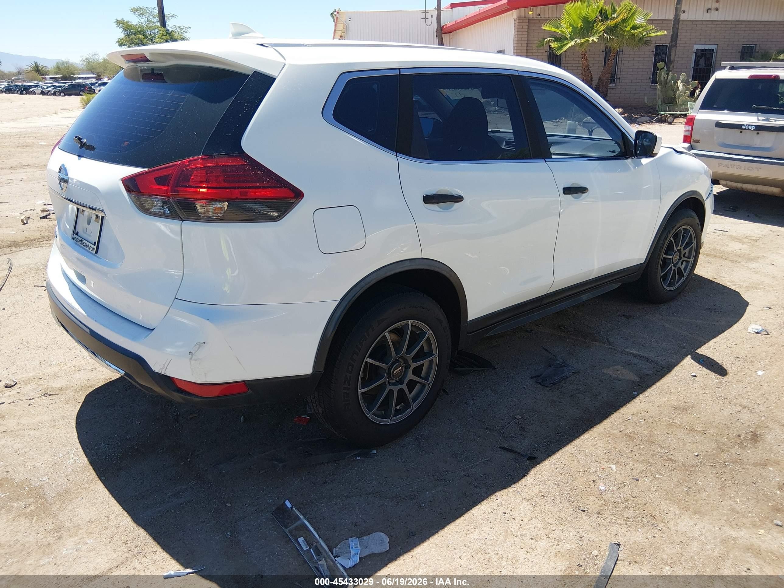 2017 Nissan Rogue Sport VIN KNMAT2MT1HP608303 IAAI salvage auction — Front End, Salvage (Arizona), sold $1,700 on 2026-07-09 (photo 4)