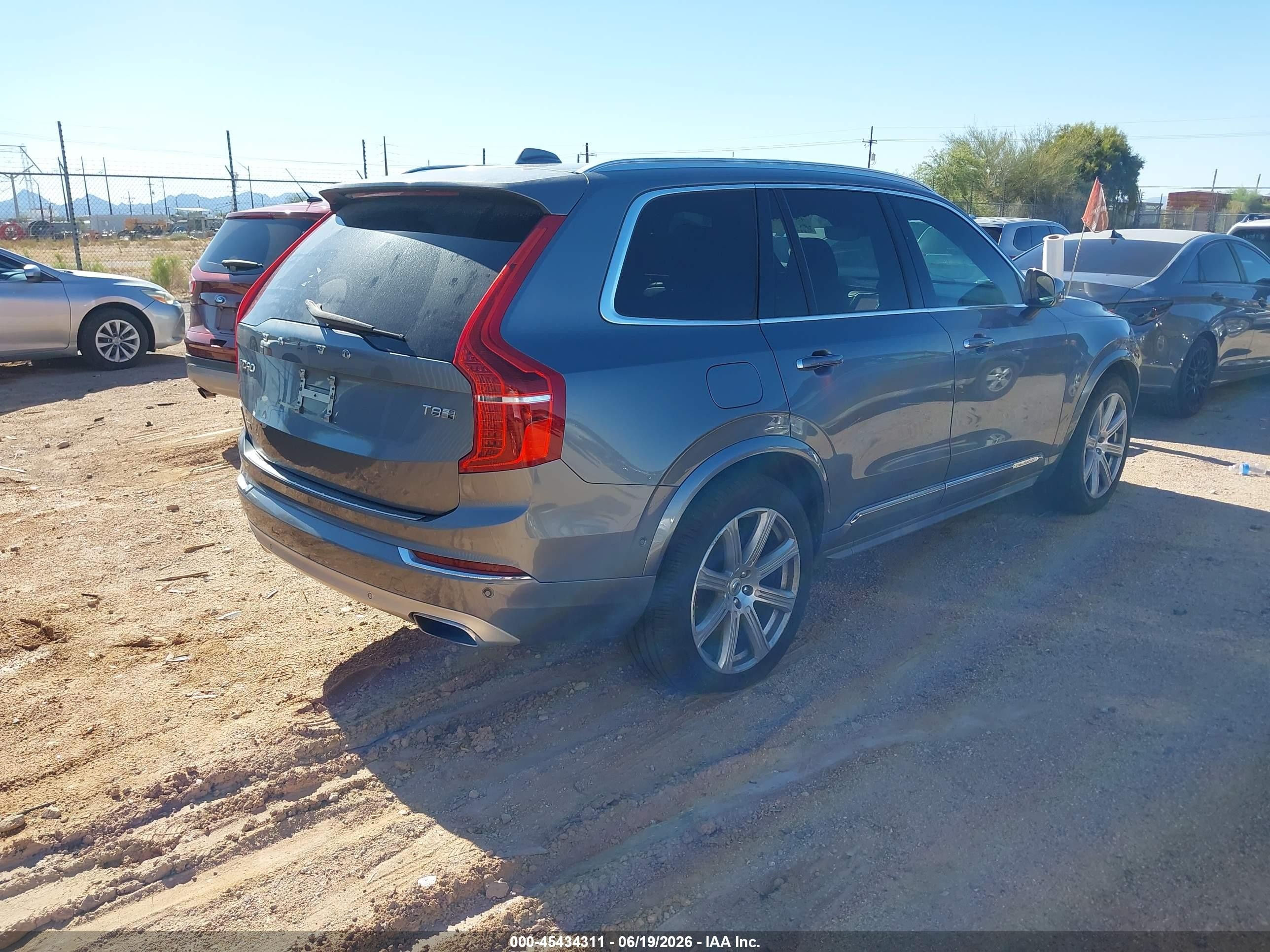 2016 Volvo XC90 VIN YV4BC0PL5G1074645 IAAI salvage auction — Normal Wear, Clear-Dealer Only (Arizona), sold $5,550 on 2026-07-02 (photo 4)