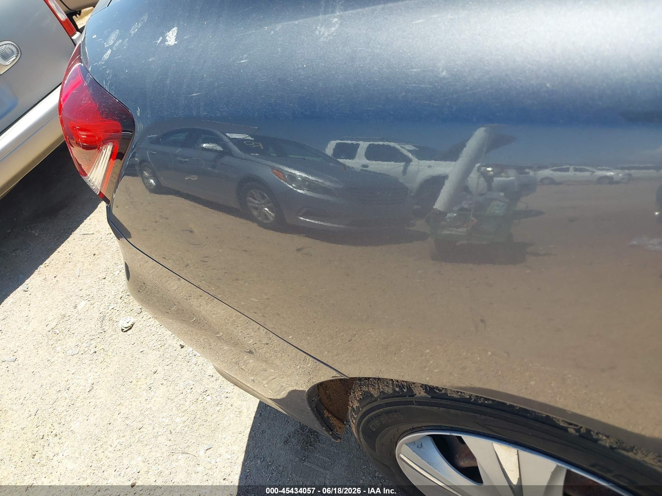 2015 Honda Civic VIN 2HGFG3B50FH516350 IAAI salvage auction — Normal Wear, Clear-Dealer Only (Arizona), sold $1,725 on 2026-07-02 (photo 6)