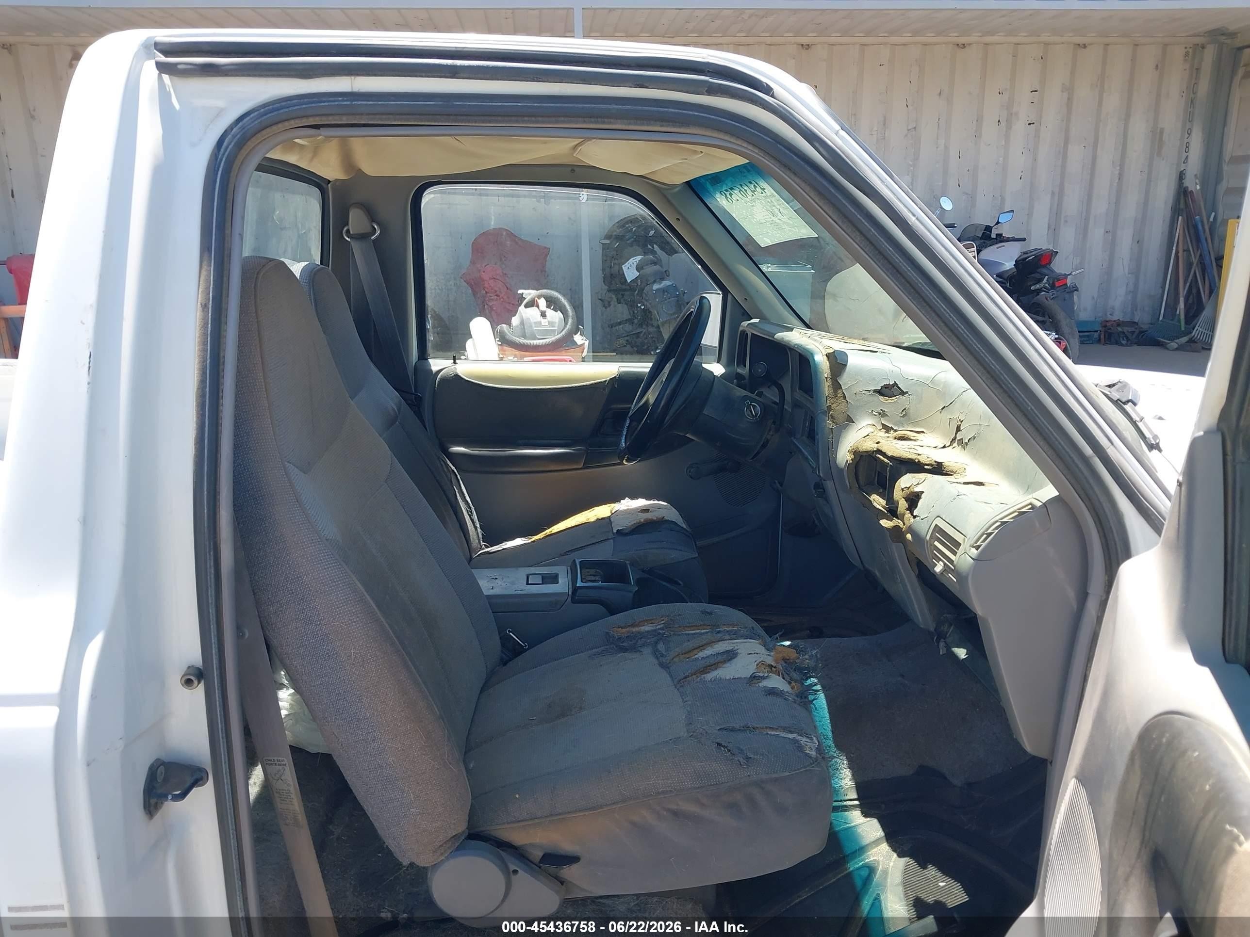 1994 Mazda B3000 VIN 4F4CR12U7RTM47176 IAAI salvage auction — Normal Wear, Clear (California), sold $200 on 2026-07-09 (photo 5)