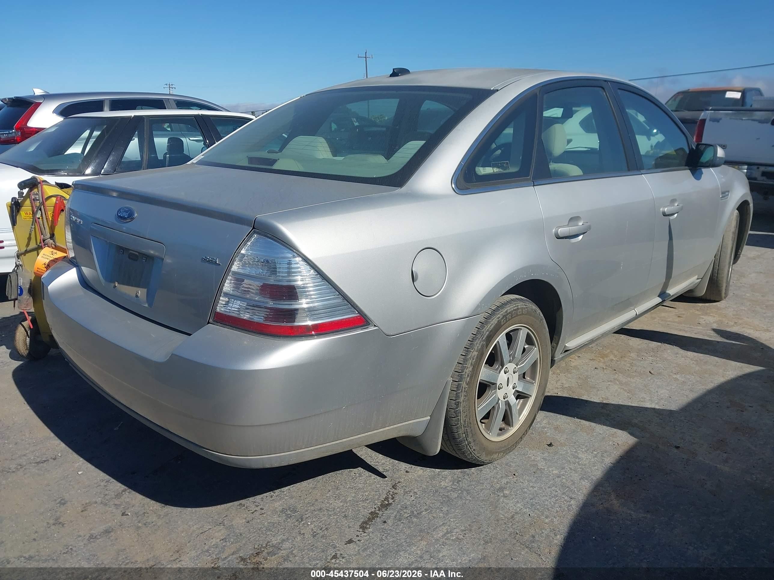 2008 Ford Taurus VIN 1FAHP24W48G142563 IAAI salvage auction — Normal Wear, Clear (California), sold $1,125 on 2026-07-09 (photo 4)