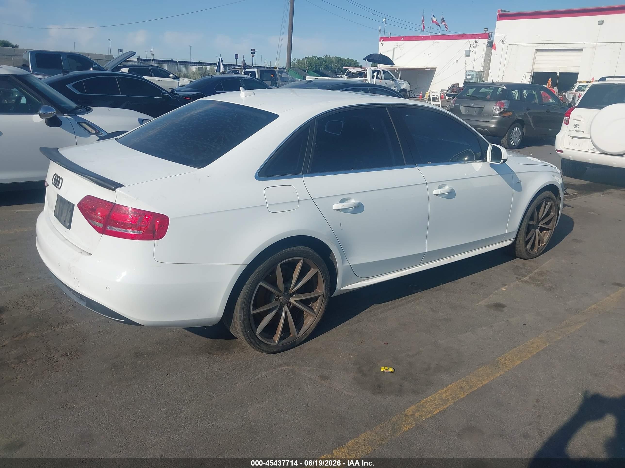 2012 Audi A4 VIN WAUFFAFL7CN016135 IAAI salvage auction — Normal Wear, Clear (Utah), sold $350 on 2026-07-09 (photo 4)