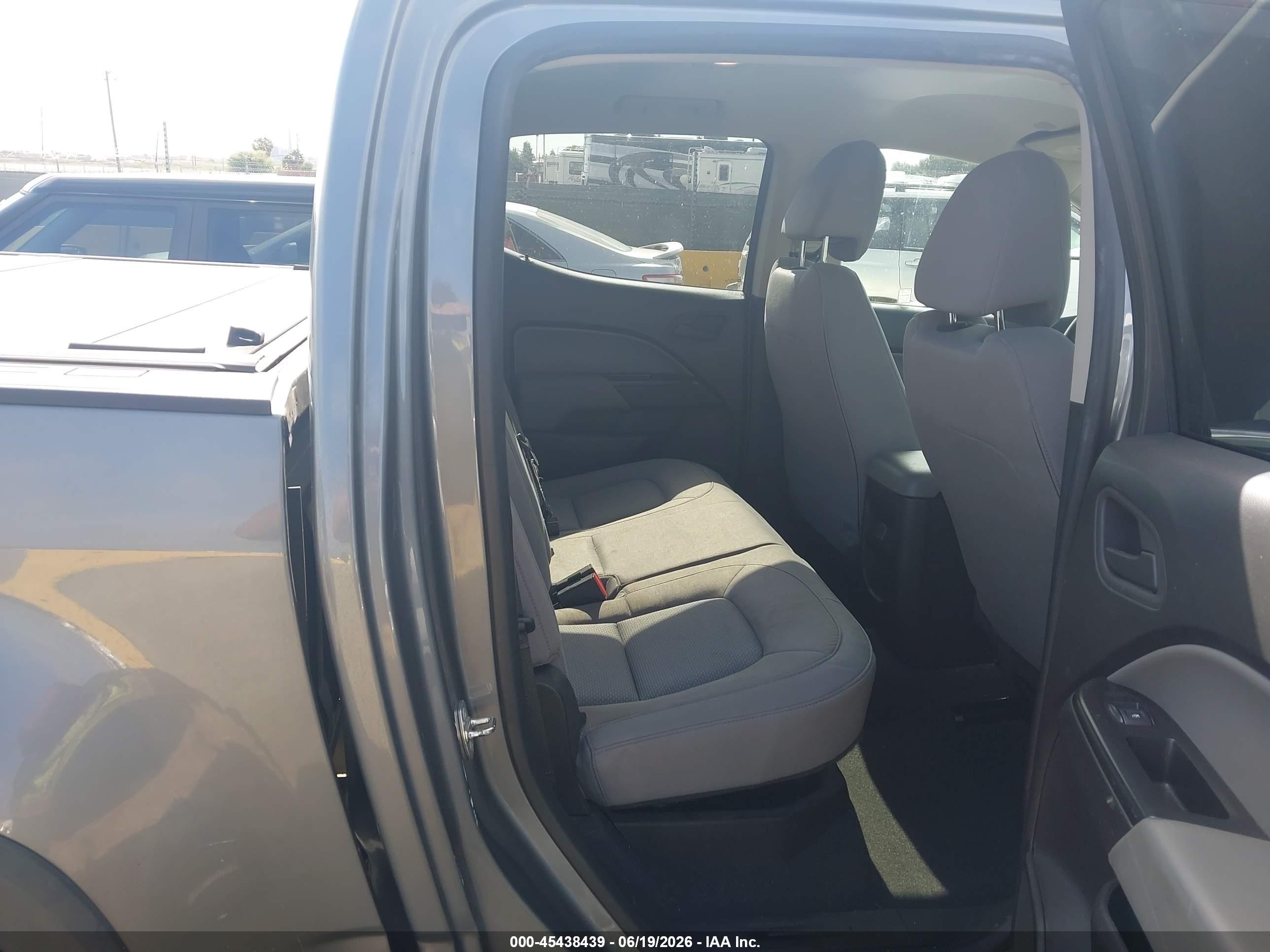 2019 Chevrolet Colorado VIN 1GCGSBENXK1245233 IAAI salvage auction — Normal Wear, Clear - Dealer Only (California), sold $9,625 on 2026-07-09 (photo 8)