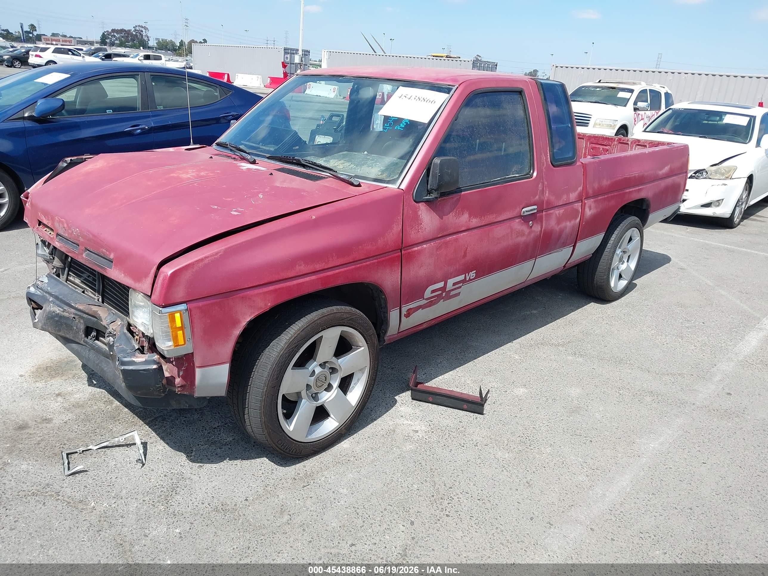 1992 Nissan Truck VIN 1N6HD16SXNC359445 IAAI salvage auction — Unknown, Salvage (California), sold $450 on 2026-07-09 (photo 2)