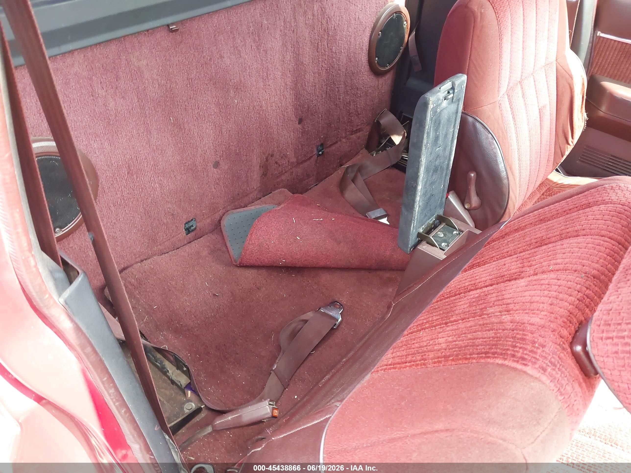 1992 Nissan Truck VIN 1N6HD16SXNC359445 IAAI salvage auction — Unknown, Salvage (California), sold $450 on 2026-07-09 (photo 8)