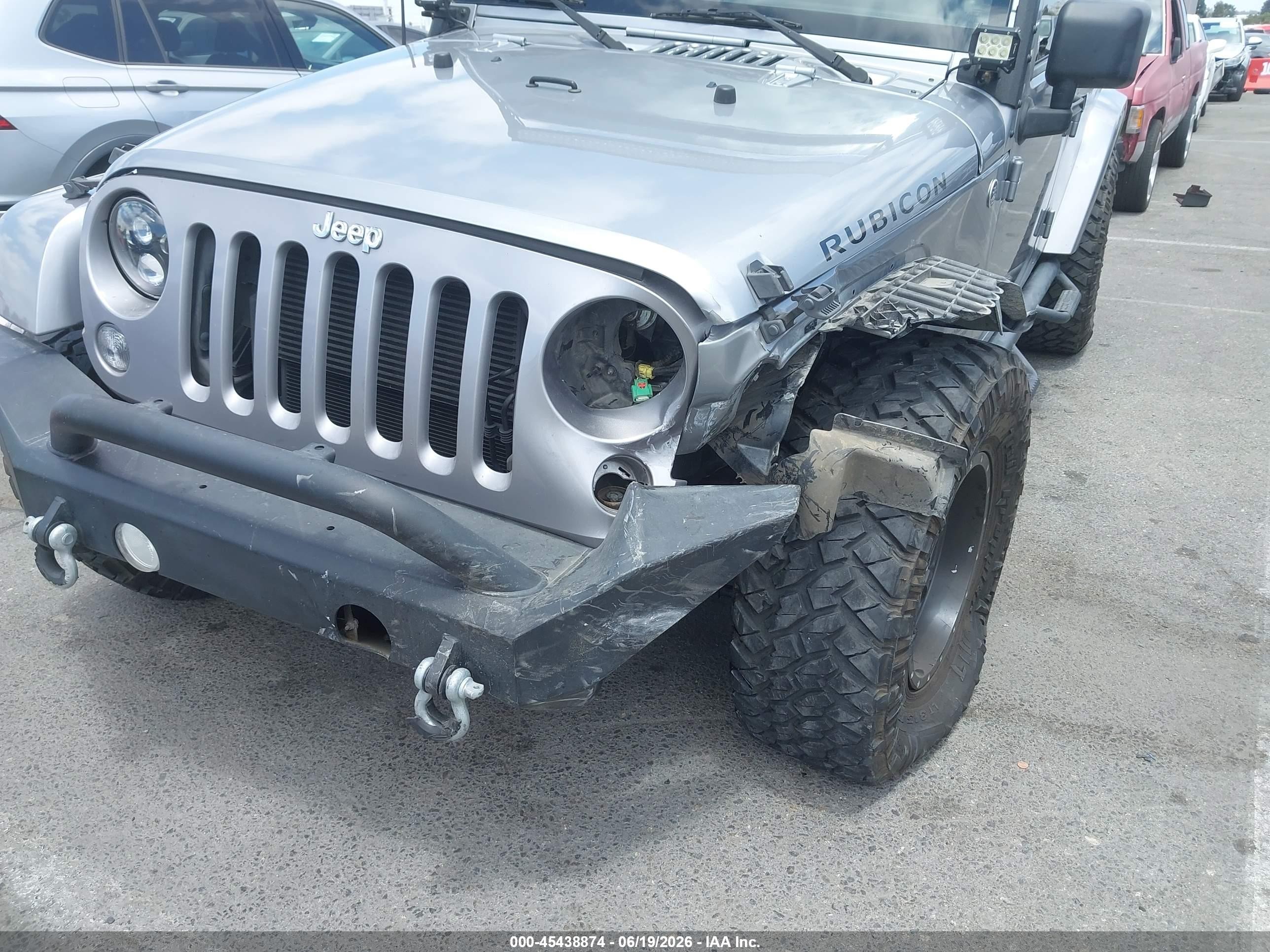 2014 Jeep Wrangler Unlimited VIN 1C4BJWFG5EL120203 IAAI salvage auction — Unknown, Salvage (California), sold $8,000 on 2026-07-09 (photo 6)