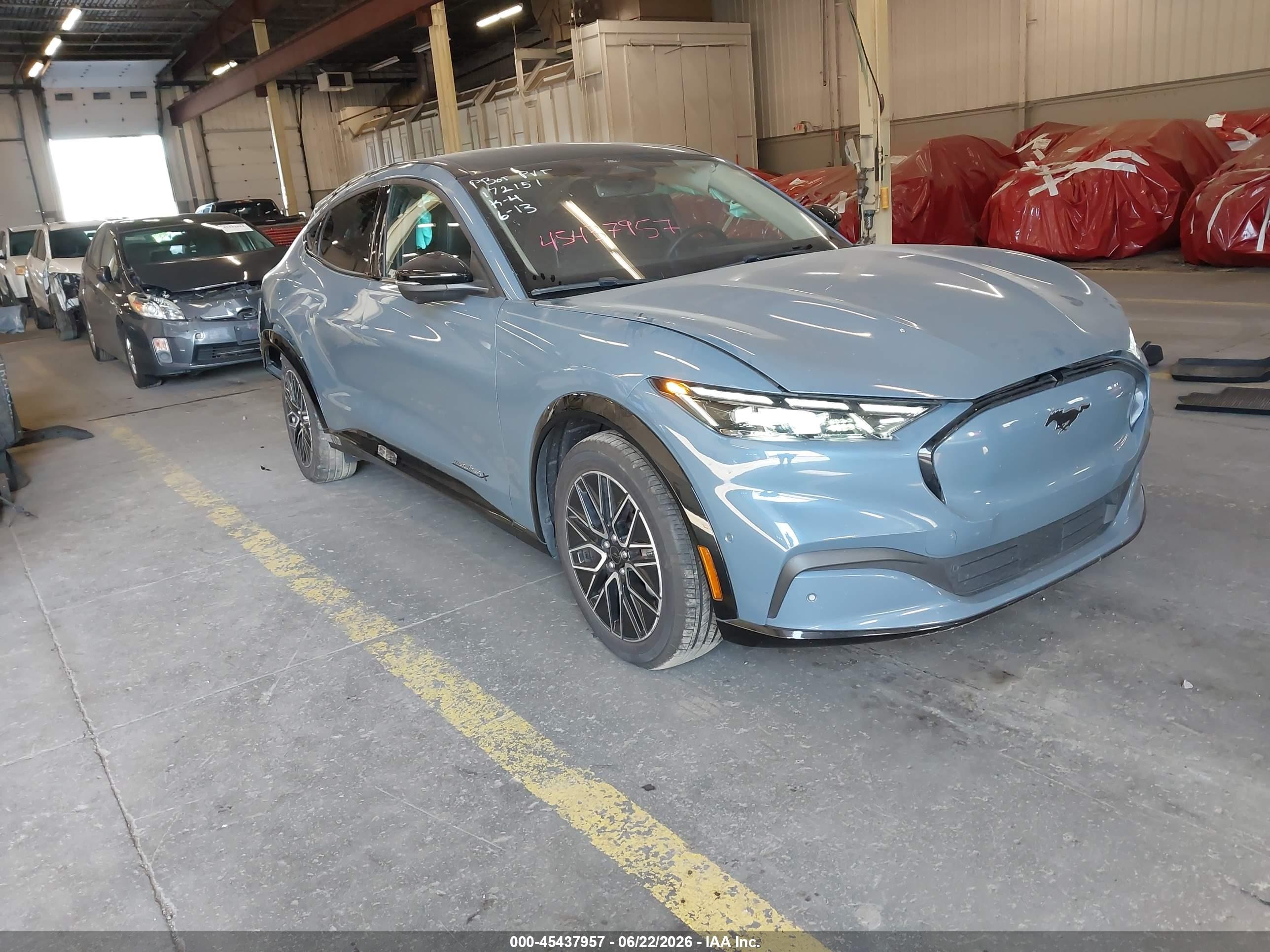 2024 Ford Mustang Mach-E VIN 3FMTK3SU3RMA03280 — IAAI salvage auction photo