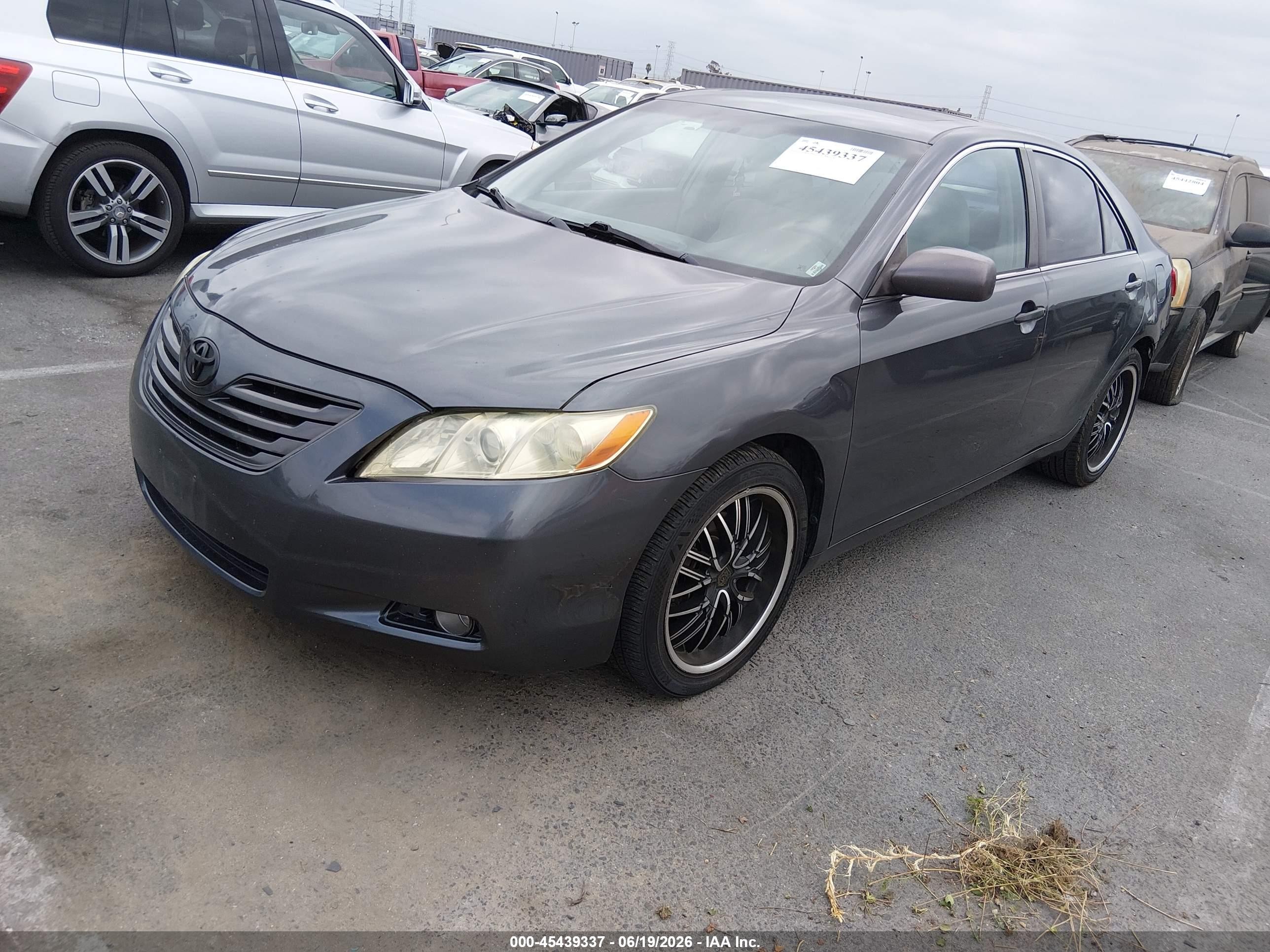 2007 Toyota Camry VIN 4T1BE46K97U657159 IAAI salvage auction — Rear End, Clear Salvage History (California), sold $550 on 2026-07-09 (photo 2)