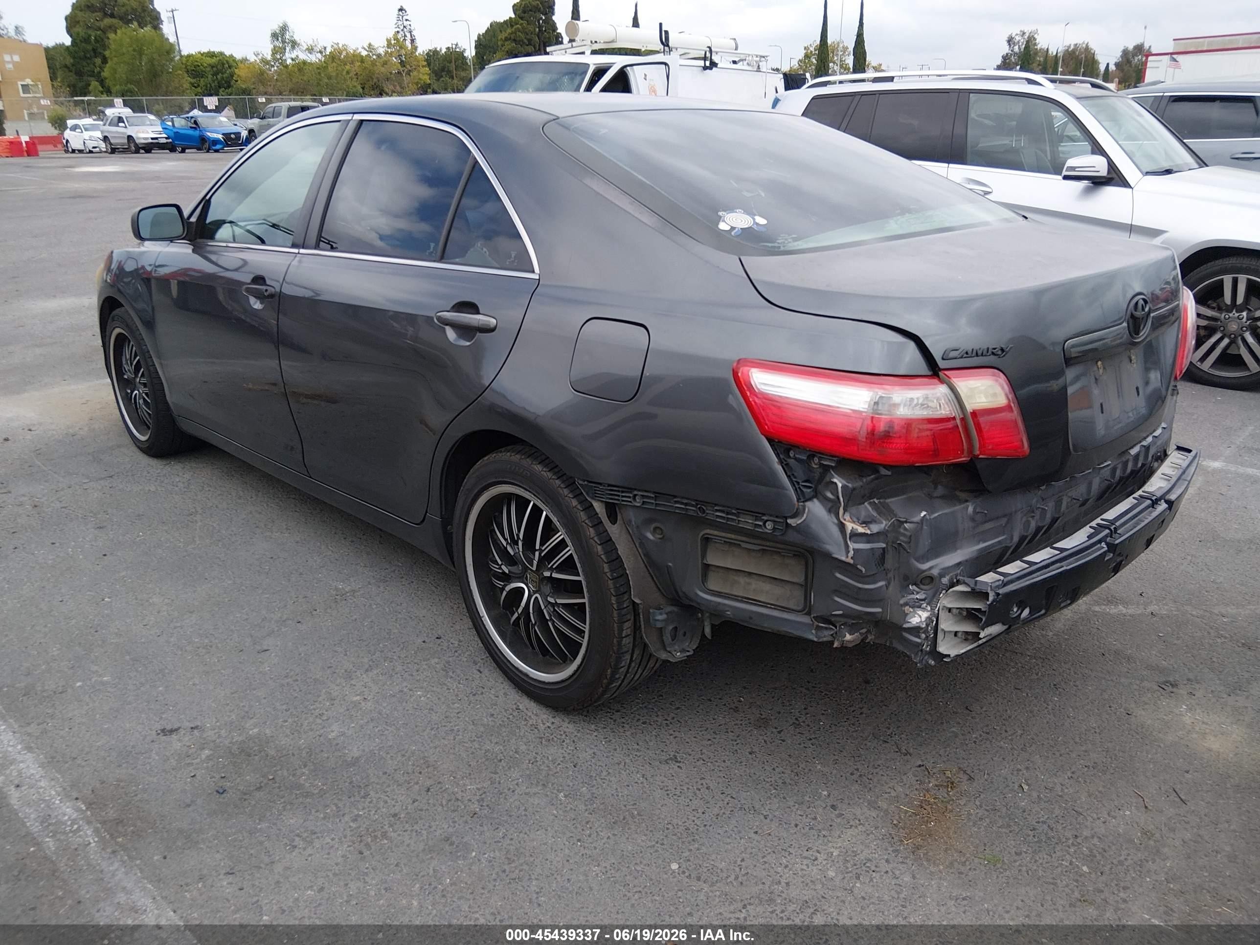 2007 Toyota Camry VIN 4T1BE46K97U657159 IAAI salvage auction — Rear End, Clear Salvage History (California), sold $550 on 2026-07-09 (photo 3)