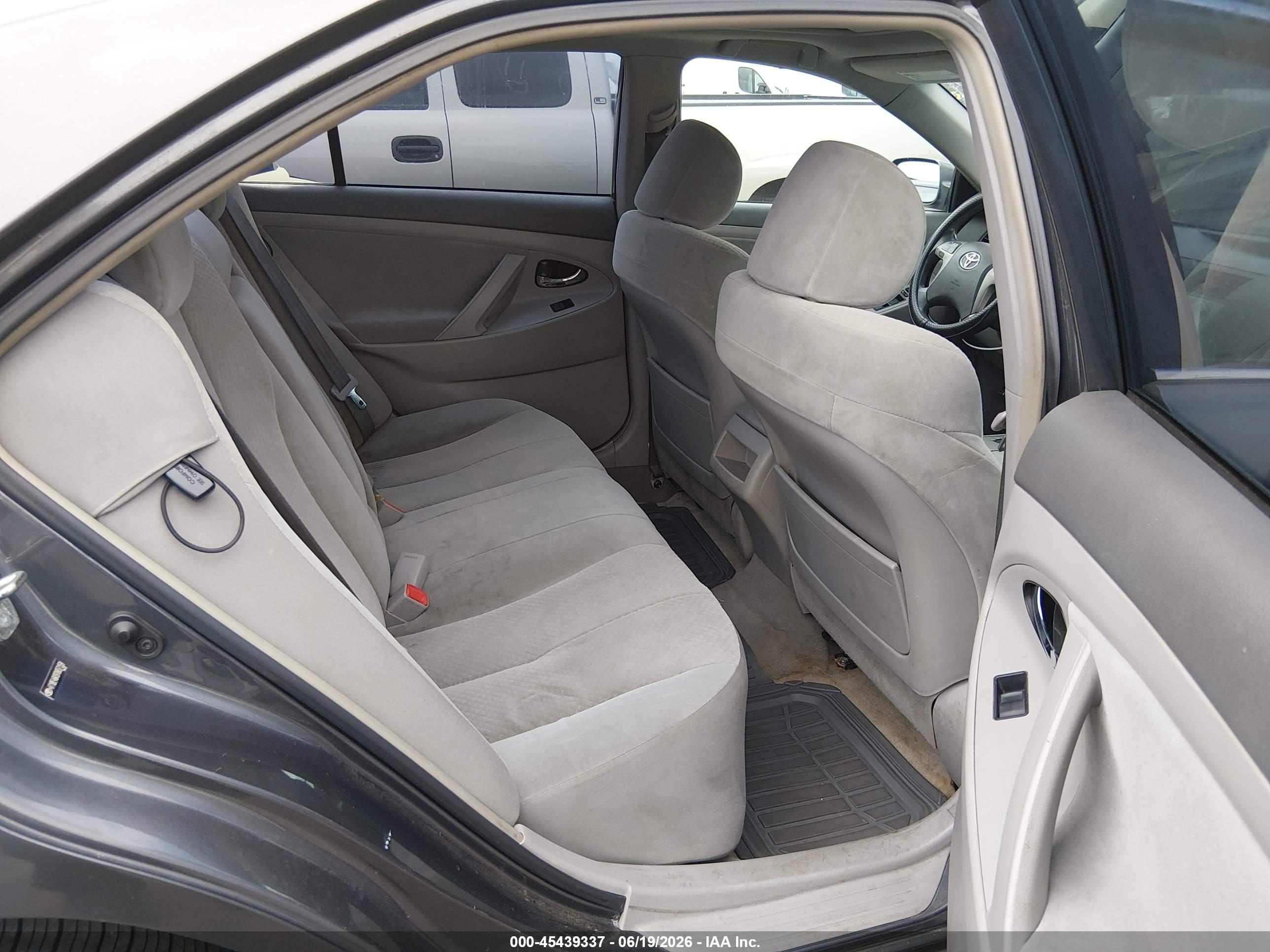 2007 Toyota Camry VIN 4T1BE46K97U657159 IAAI salvage auction — Rear End, Clear Salvage History (California), sold $550 on 2026-07-09 (photo 8)