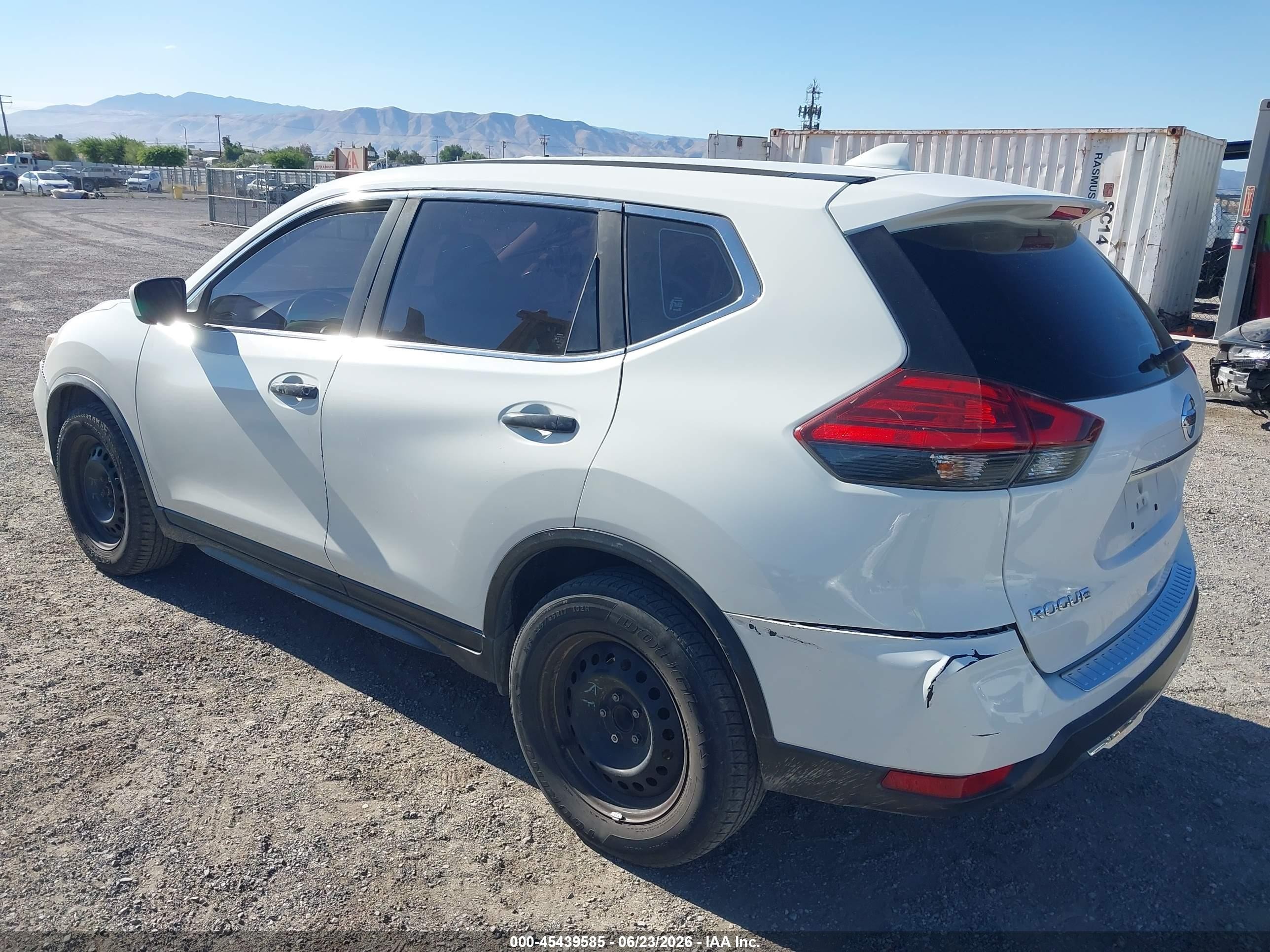 2017 Nissan Rogue Sport VIN JN8AT2MT7HW135873 IAAI salvage auction — Normal Wear, Clear (California), sold $750 on 2026-07-09 (photo 3)