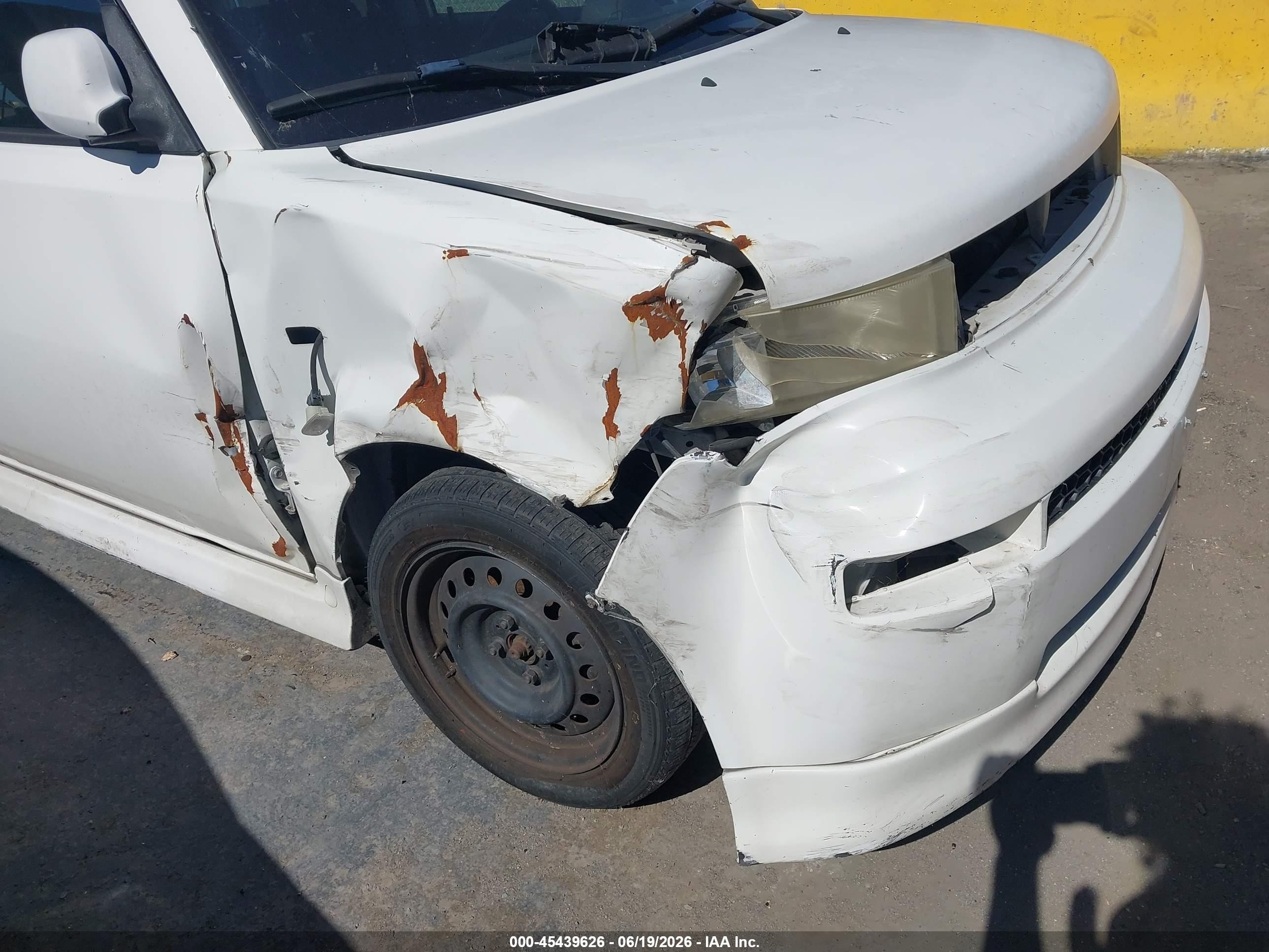 2004 Scion xB VIN JTLKT324840169713 IAAI salvage auction — Normal Wear, Clear - Dealer Only (California), sold $325 on 2026-07-09 (photo 6)