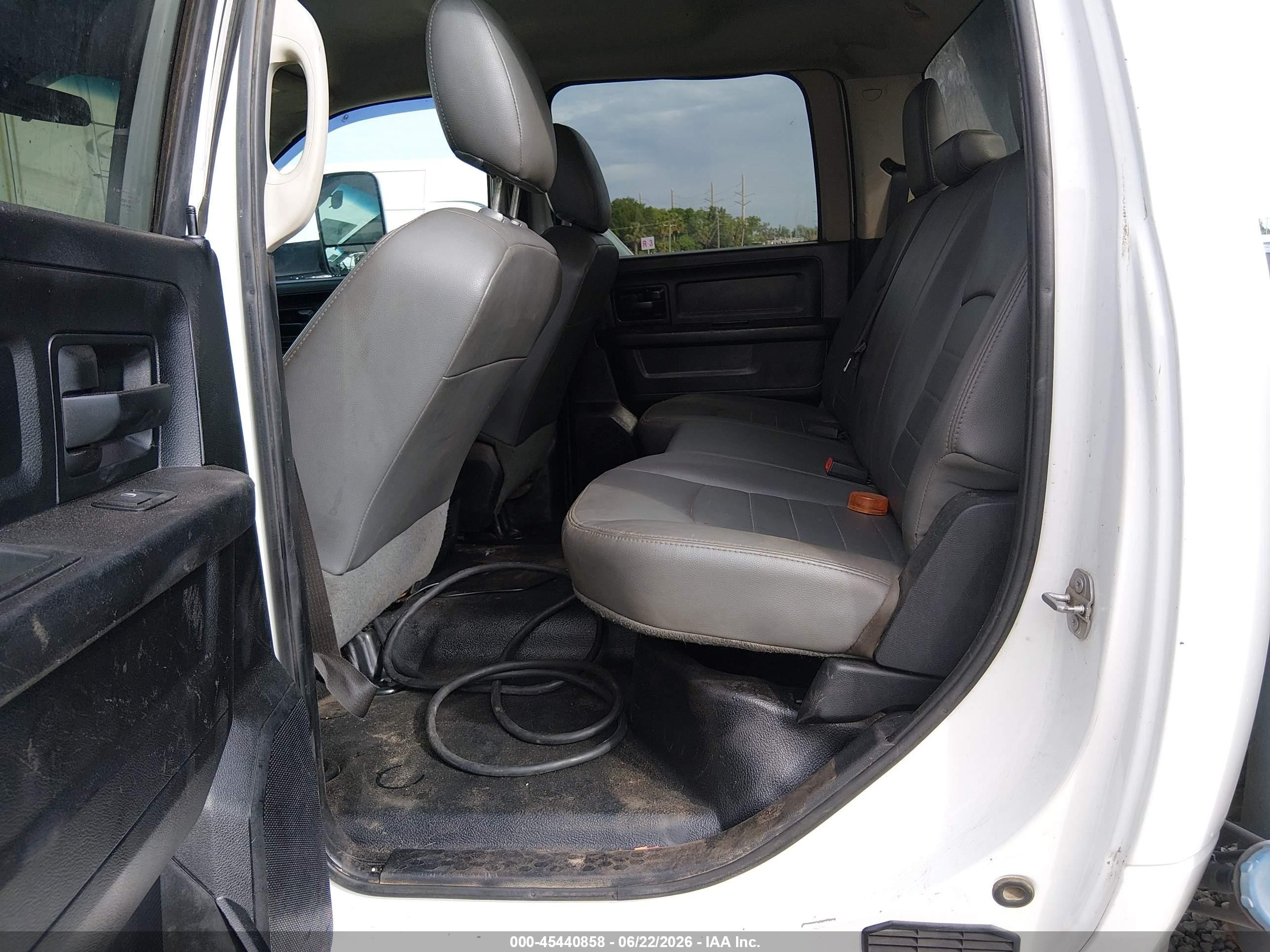 2017 Ram 5500 VIN 3C7WRNFL1HG658497 IAAI salvage auction — Front End, Rebuildable (Florida), sold $10,700 on 2026-07-01 (photo 7)
