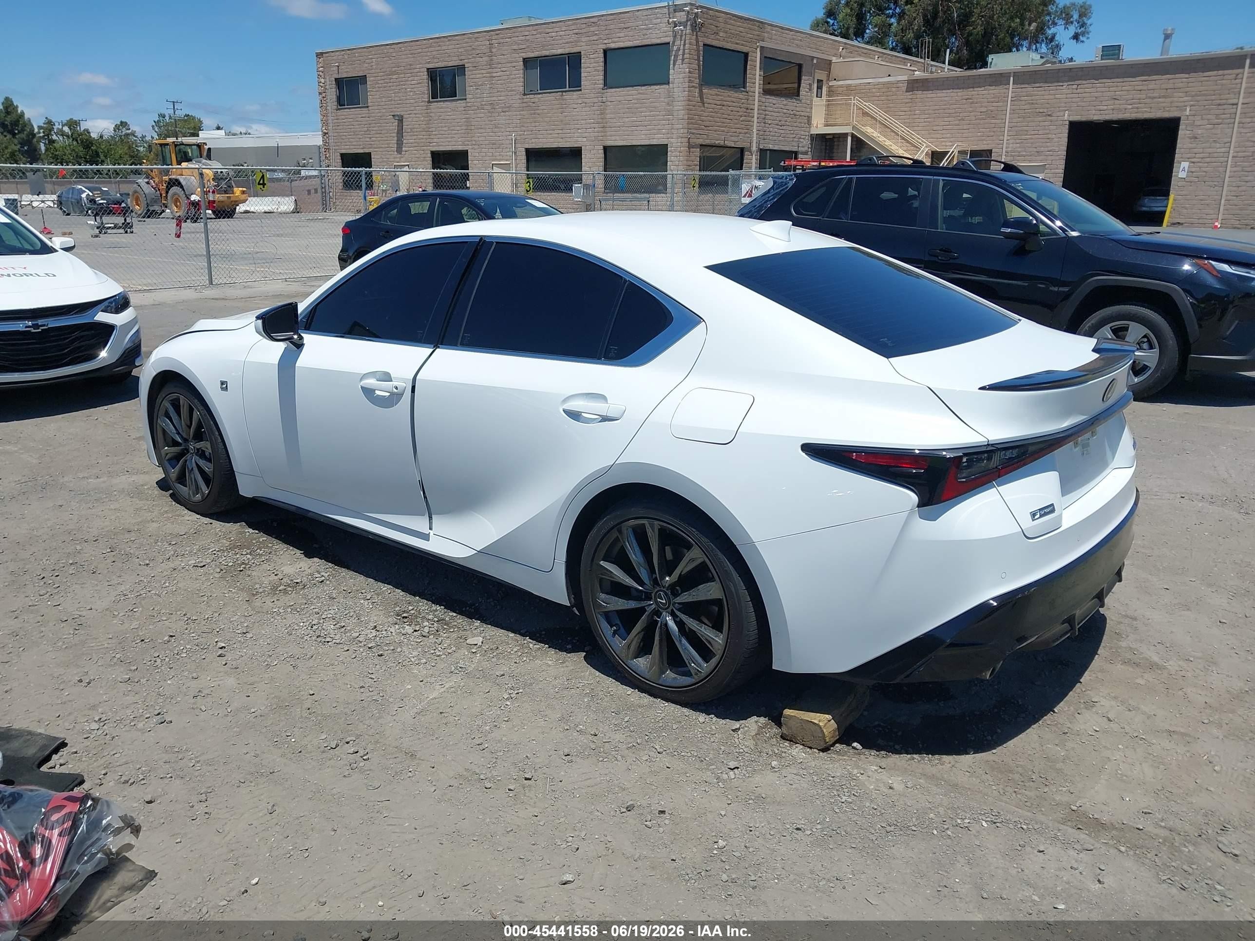 2022 Lexus IS 350 VIN JTHGZ1B21N5050097 IAAI salvage auction — Theft, Clear - Dealer Only (California), sold $22,800 on 2026-08-27 (photo 3)