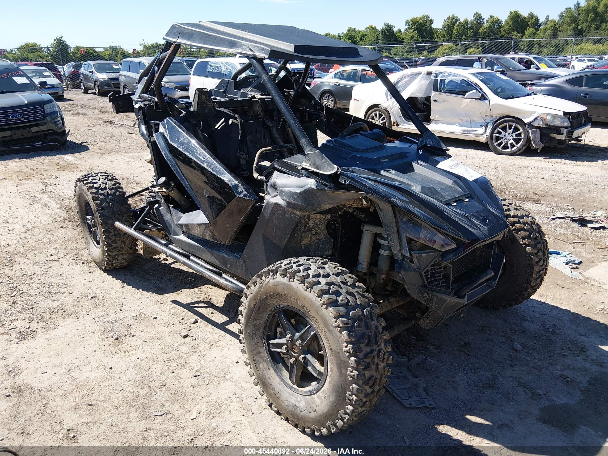 2023 Polaris RZR VIN 3NSGAE92XPG390557 — IAAI salvage auction photo