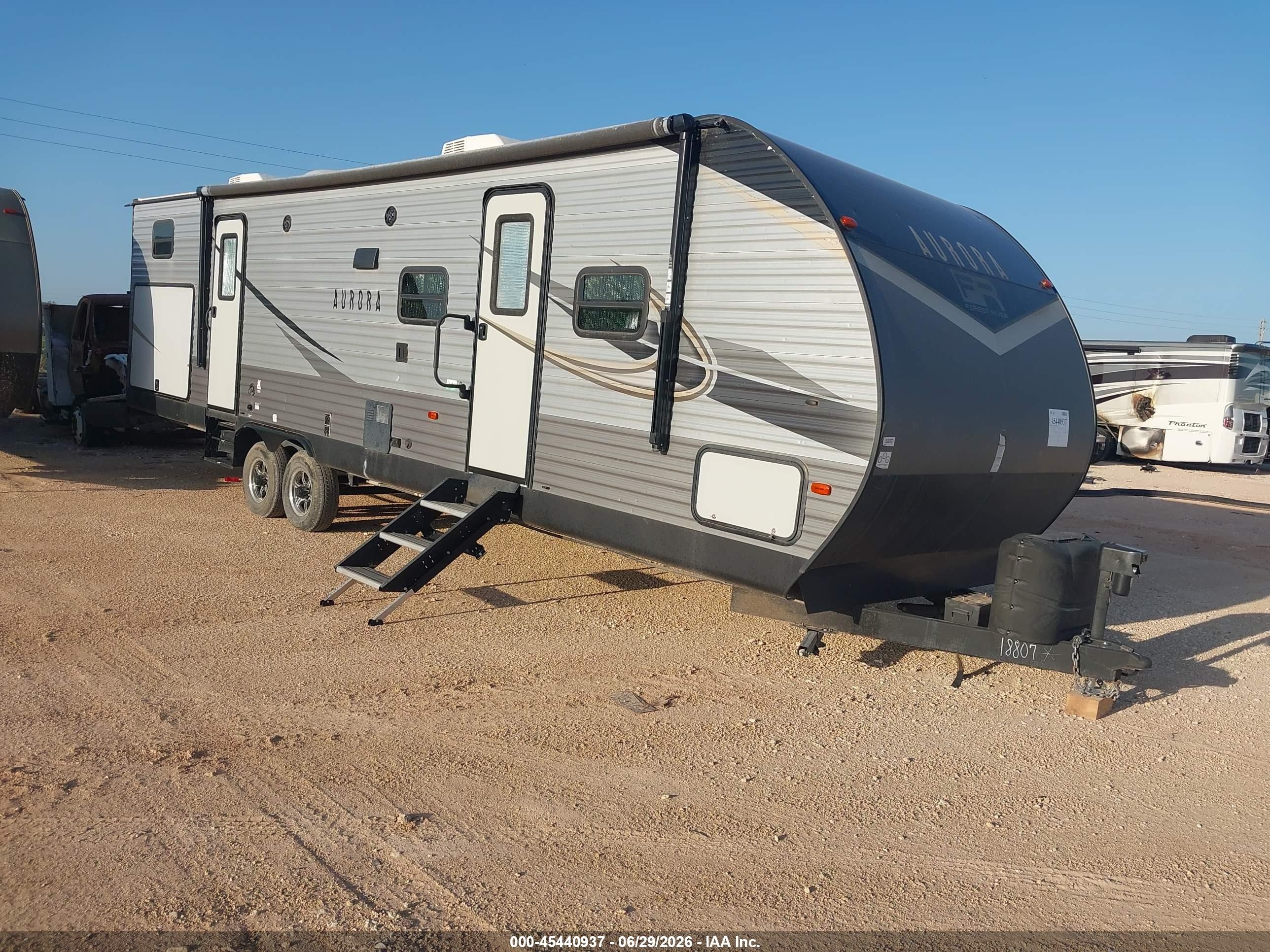 2020 Forest River Aurora VIN 5ZT2ARXB8LX018807 — IAAI salvage auction photo