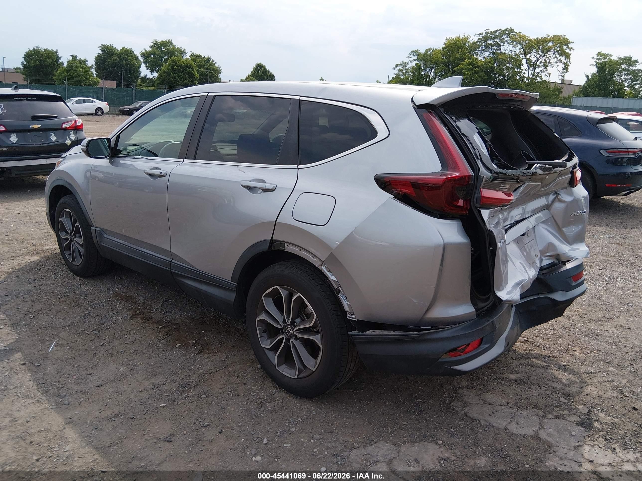 2020 Honda CR-V VIN 2HKRW2H82LH643467 IAAI salvage auction — Rear End, Salvage (Pennsylvania), sold $7,600 on 2026-07-07 (photo 3)