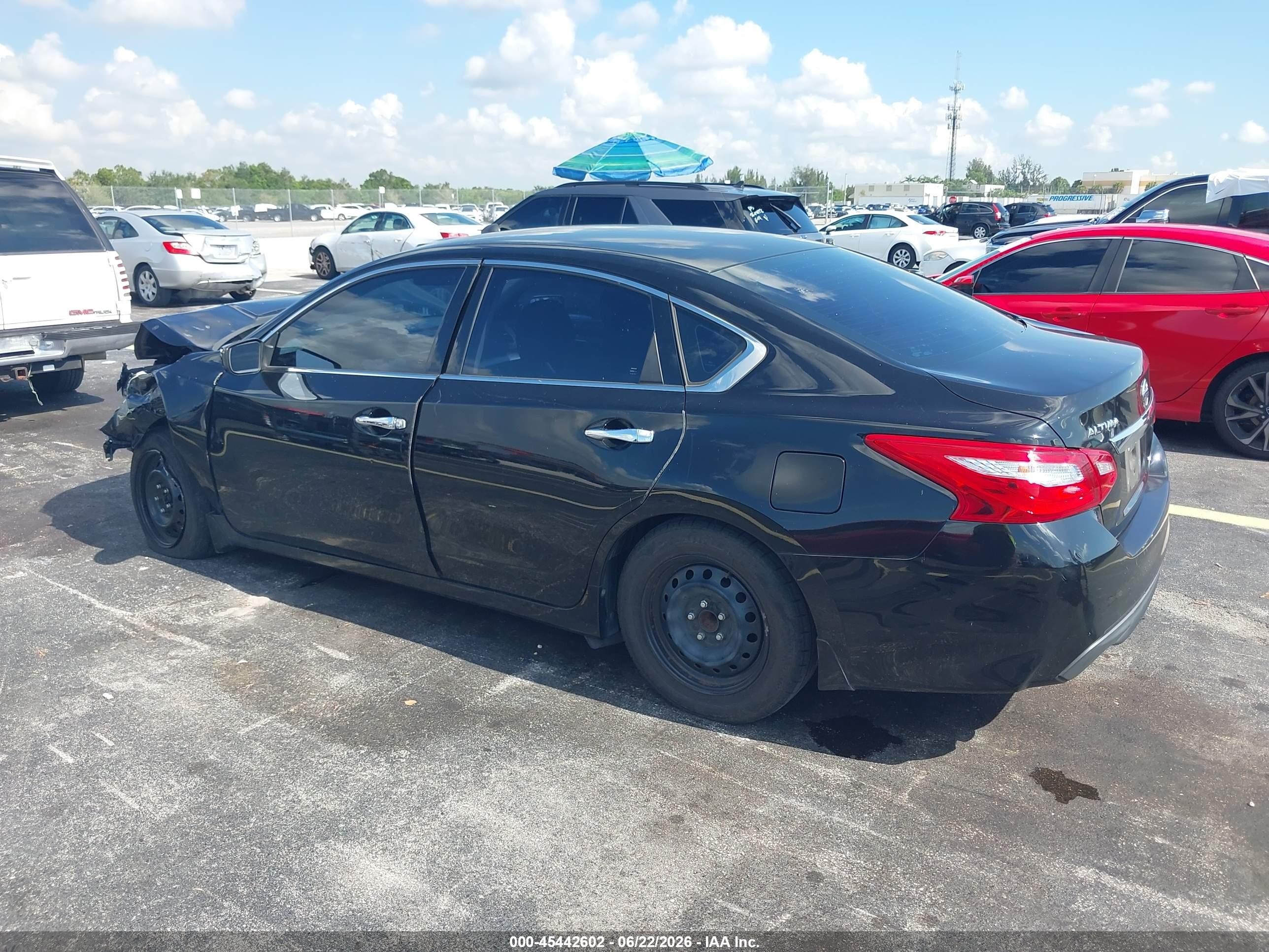 2017 Nissan Altima VIN 1N4AL3AP3HC489227 IAAI salvage auction — Front End, Rebuildable (Florida), sold $475 on 2026-09-03 (photo 3)