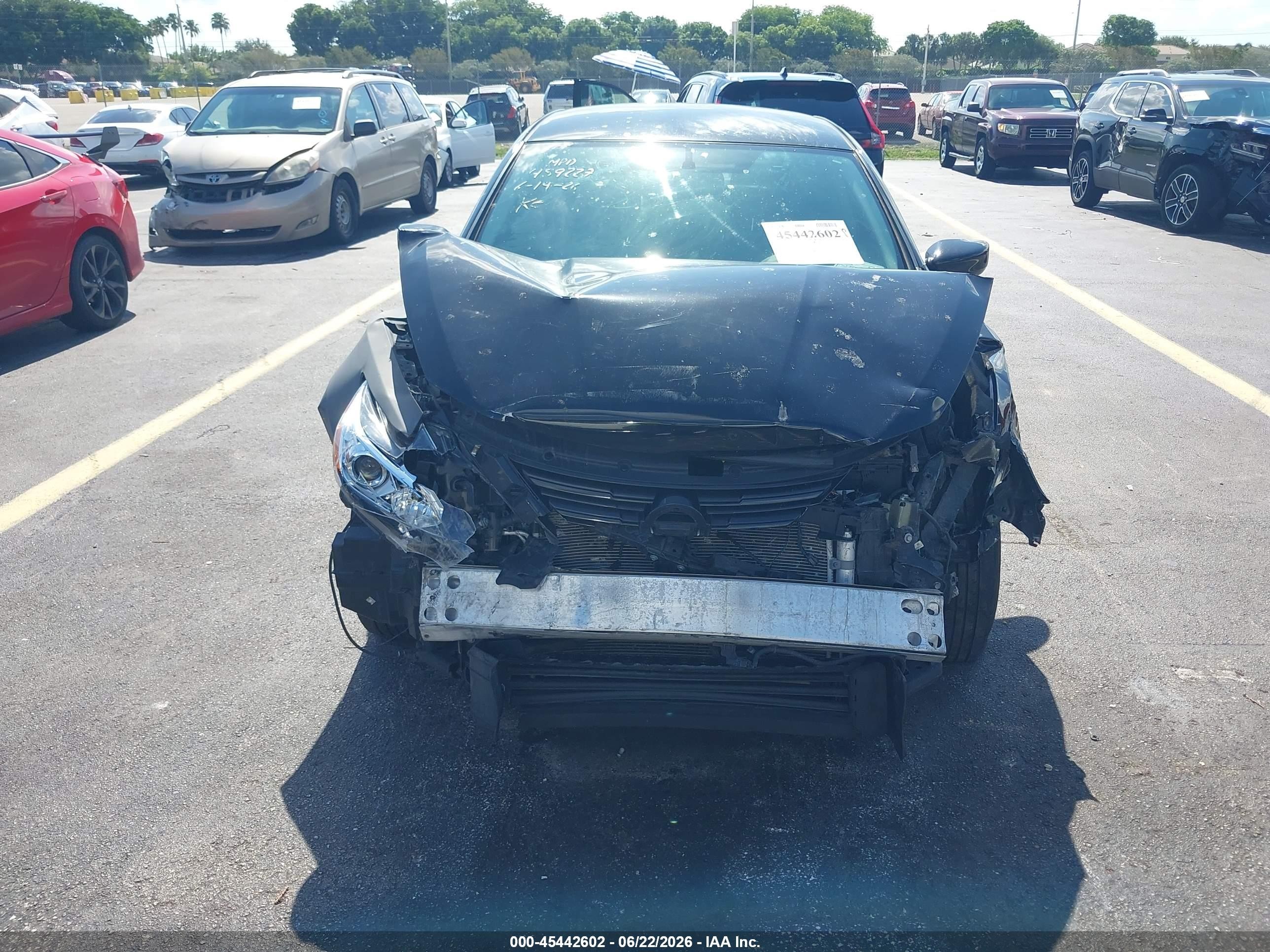2017 Nissan Altima VIN 1N4AL3AP3HC489227 IAAI salvage auction — Front End, Rebuildable (Florida), sold $475 on 2026-09-03 (photo 6)