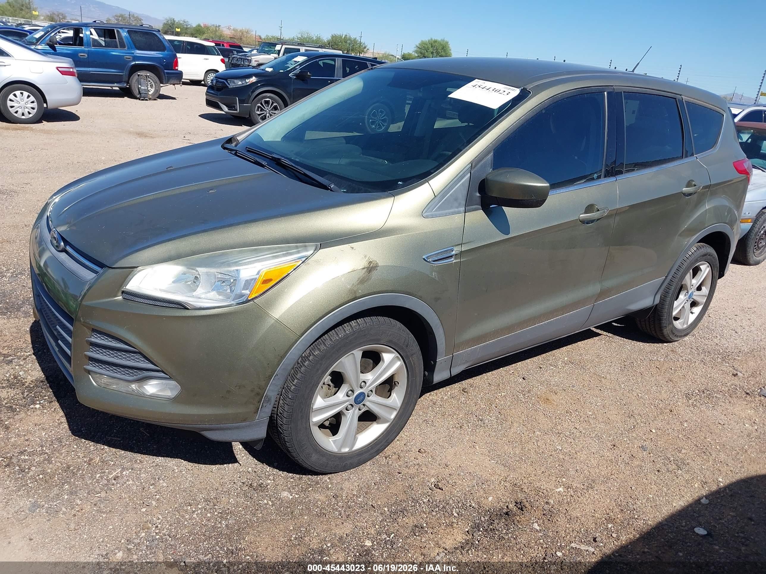 2013 Ford Escape VIN 1FMCU0GX2DUB97025 IAAI salvage auction — Normal Wear, Clear-Dealer Only (Arizona), sold $800 on 2026-07-09 (photo 2)