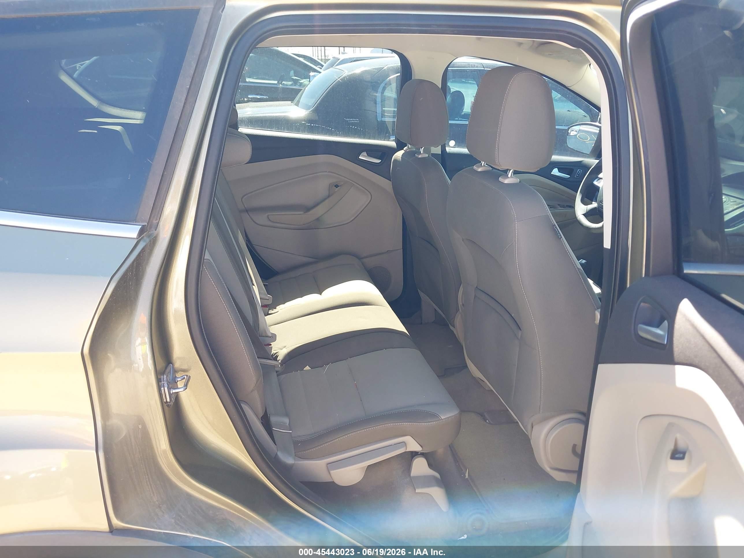 2013 Ford Escape VIN 1FMCU0GX2DUB97025 IAAI salvage auction — Normal Wear, Clear-Dealer Only (Arizona), sold $800 on 2026-07-09 (photo 8)