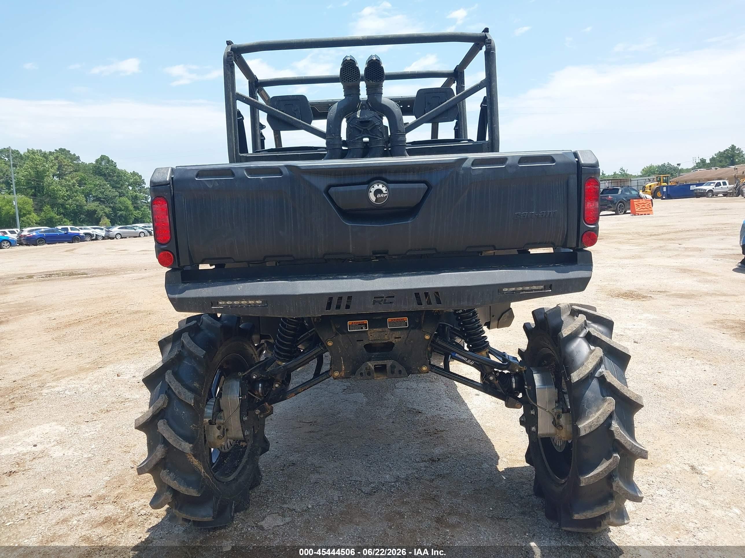 2024 Can-am/ brp VIN 3JBUAAX48RK000172 IAAI salvage auction — Front End, Original (Texas), sold $8,050 on 2026-09-02 (photo 6)