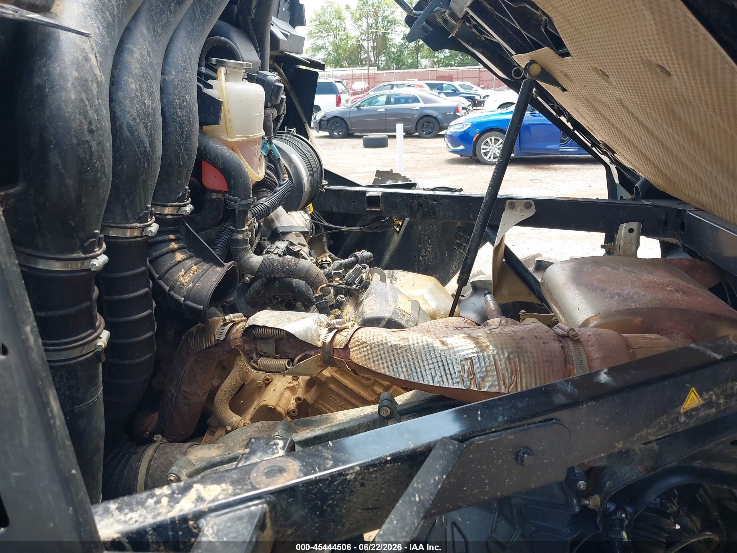 2024 Can-am/ brp VIN 3JBUAAX48RK000172 IAAI salvage auction — Front End, Original (Texas), sold $8,050 on 2026-09-02 (photo 9)