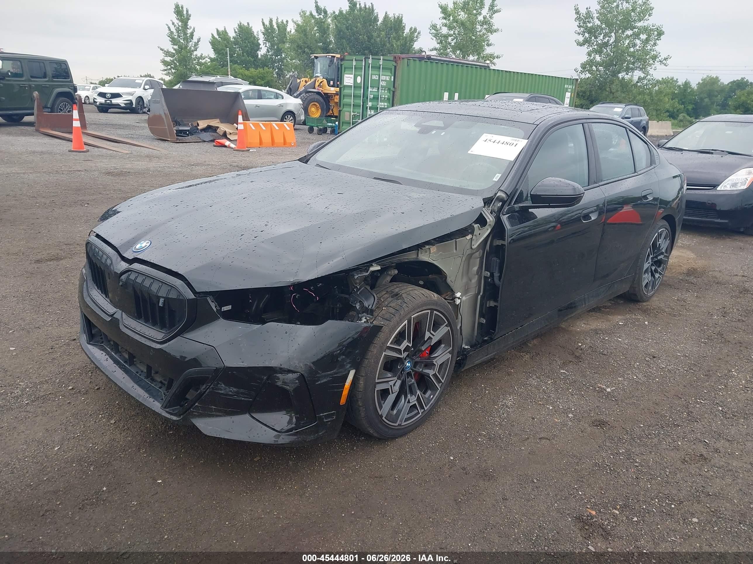 2024 BMW i5 VIN WBY33FK05RCR92957 IAAI salvage auction — Front End, Salvage (New Jersey), sold $28,000 on 2026-09-06 (photo 2)