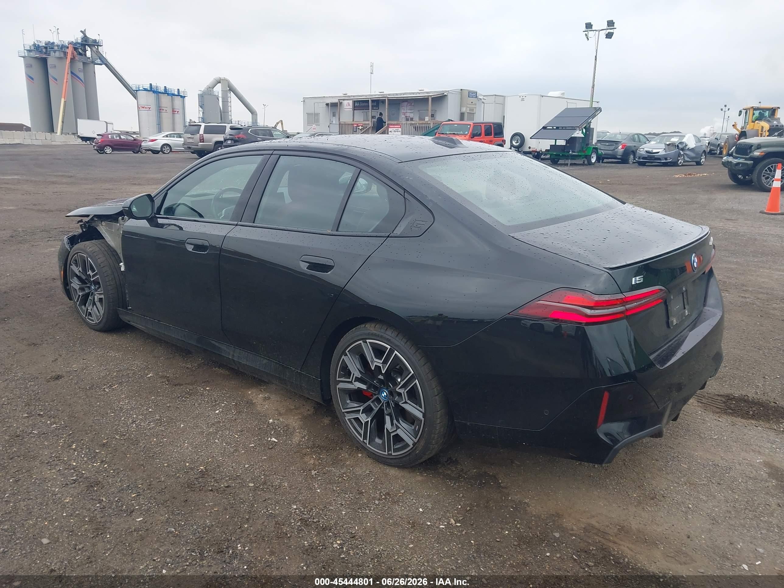 2024 BMW i5 VIN WBY33FK05RCR92957 IAAI salvage auction — Front End, Salvage (New Jersey), sold $28,000 on 2026-09-06 (photo 3)