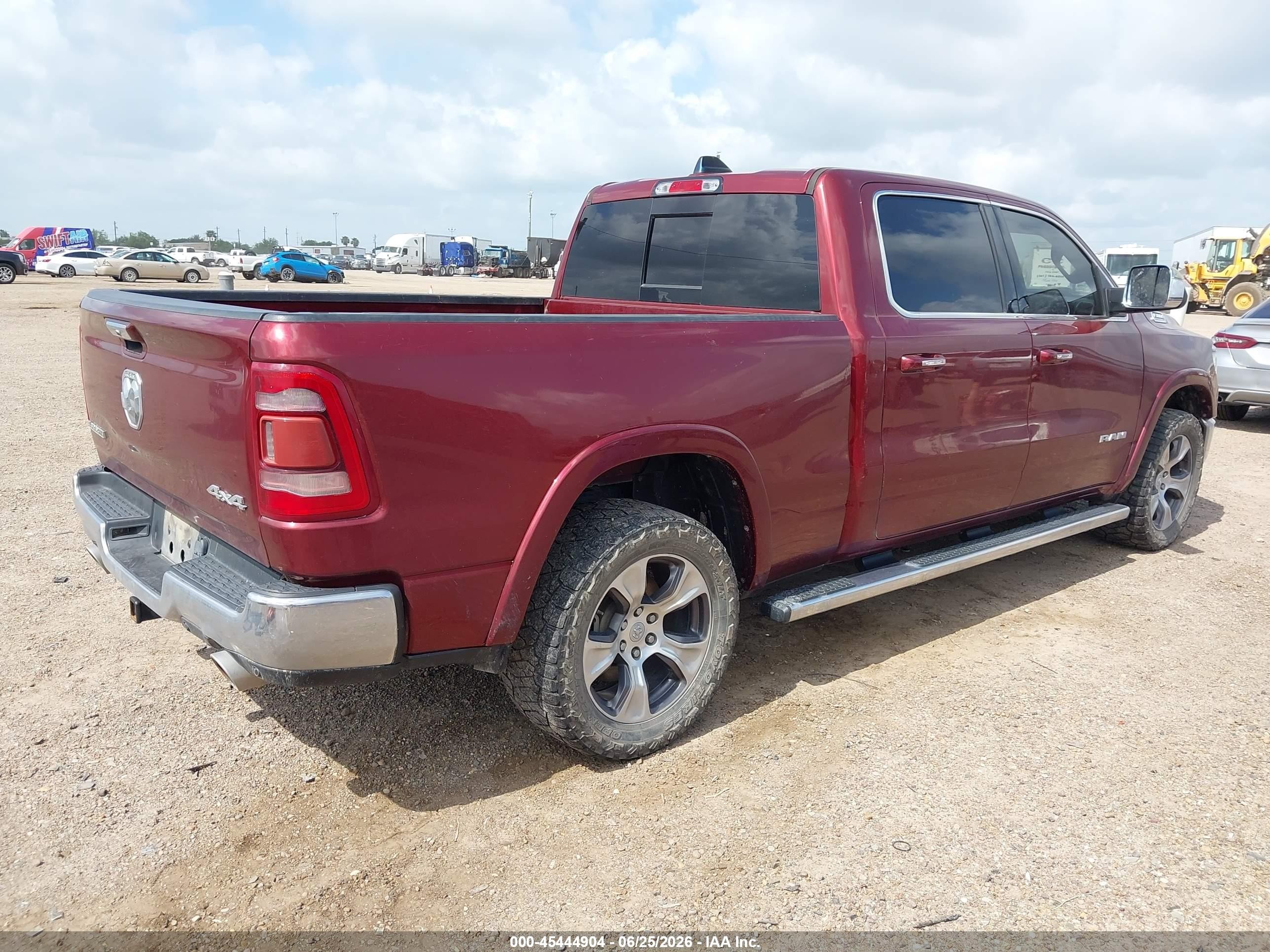2022 Ram 1500 VIN 1C6SRFRT2NN438938 IAAI salvage auction — Water/Flood, Salvage (Texas), sold $11,000 on 2026-08-29 (photo 4)