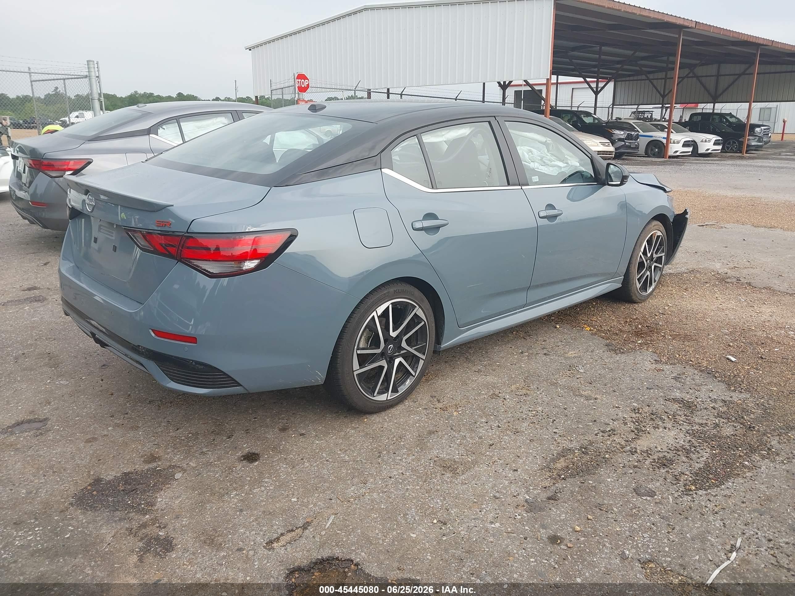 2025 Nissan Sentra VIN 3N1AB8DV2SY277764 IAAI salvage auction — Front End, Rebuildable (Florida), sold $4,050 on 2026-07-12 (photo 4)
