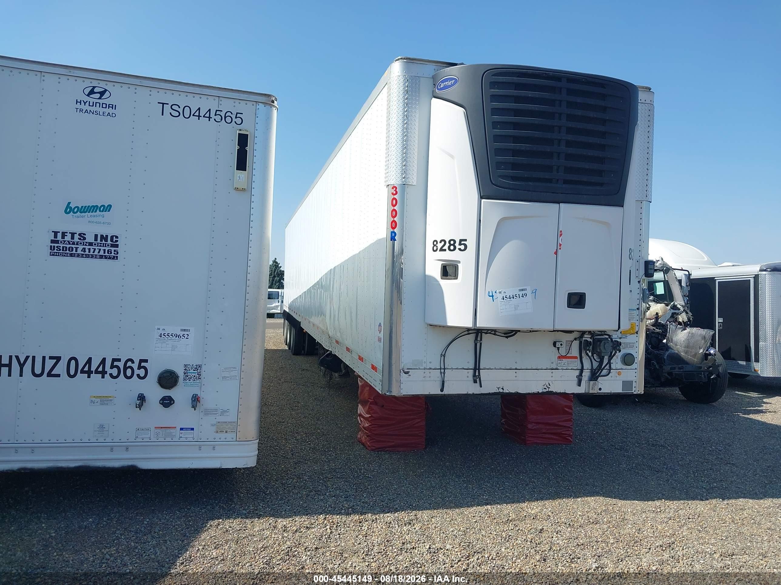 2017 Utility Trailer Mfg Unknown VIN 1UYVS3536HU792701 IAAI salvage auction — Side, Salvage (Oregon), sold $9,600 on 2026-10-06 (photo 1)