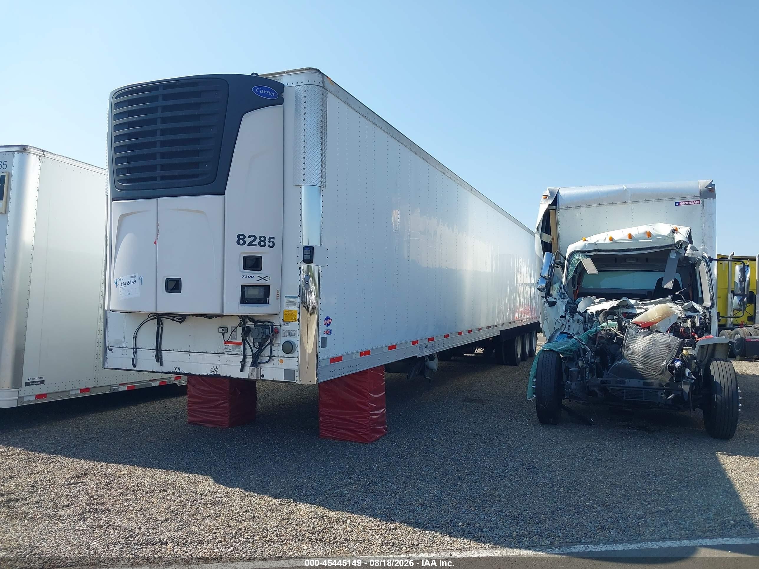 2017 Utility Trailer Mfg Unknown VIN 1UYVS3536HU792701 IAAI salvage auction — Side, Salvage (Oregon), sold $9,600 on 2026-10-06 (photo 2)