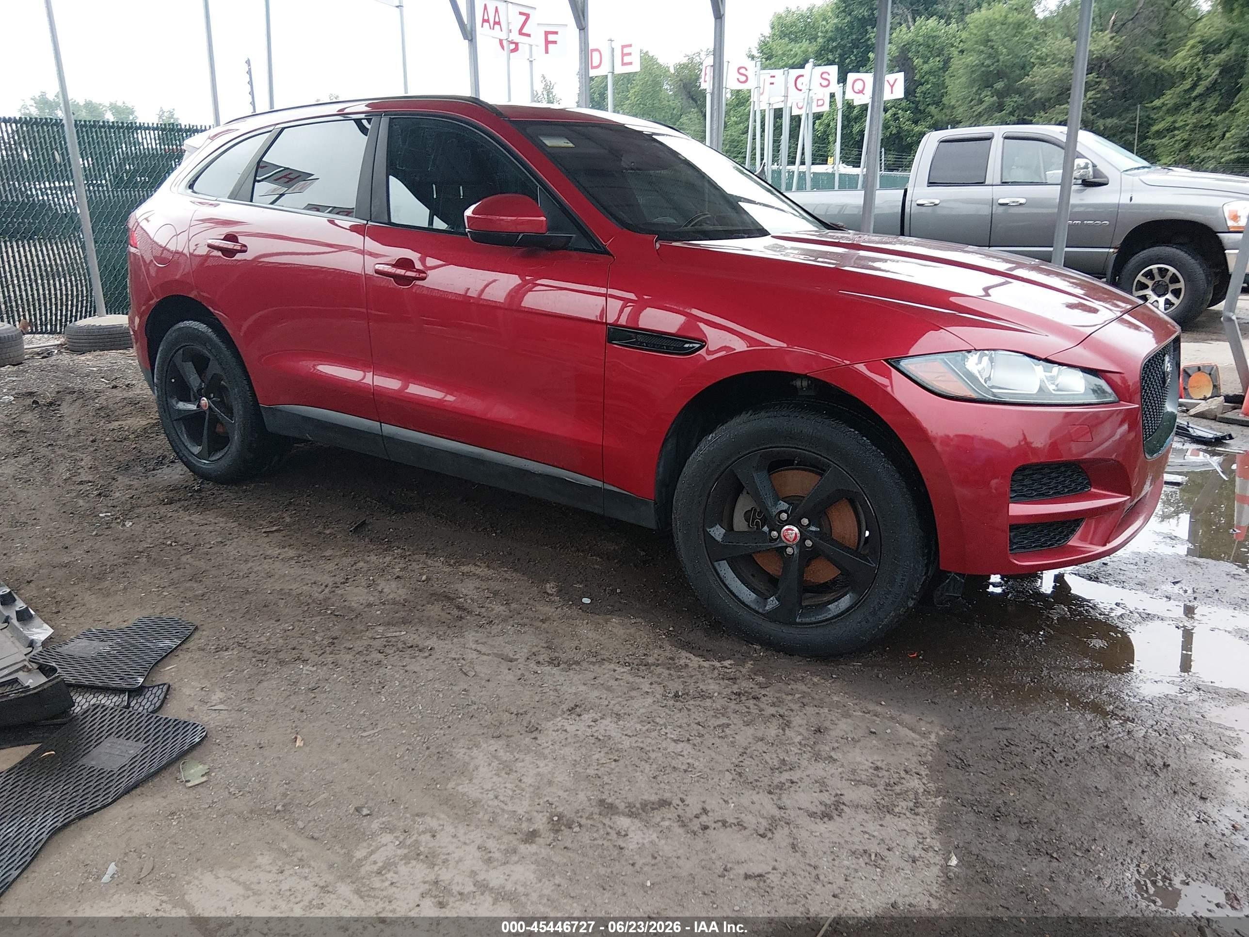 2017 Jaguar F-pace VIN SADCJ2BV6HA894028 IAAI salvage auction — Side, Salvage - Greater Than 75% (Maryland), sold $15,800 on 2020-07-24 (photo 1)