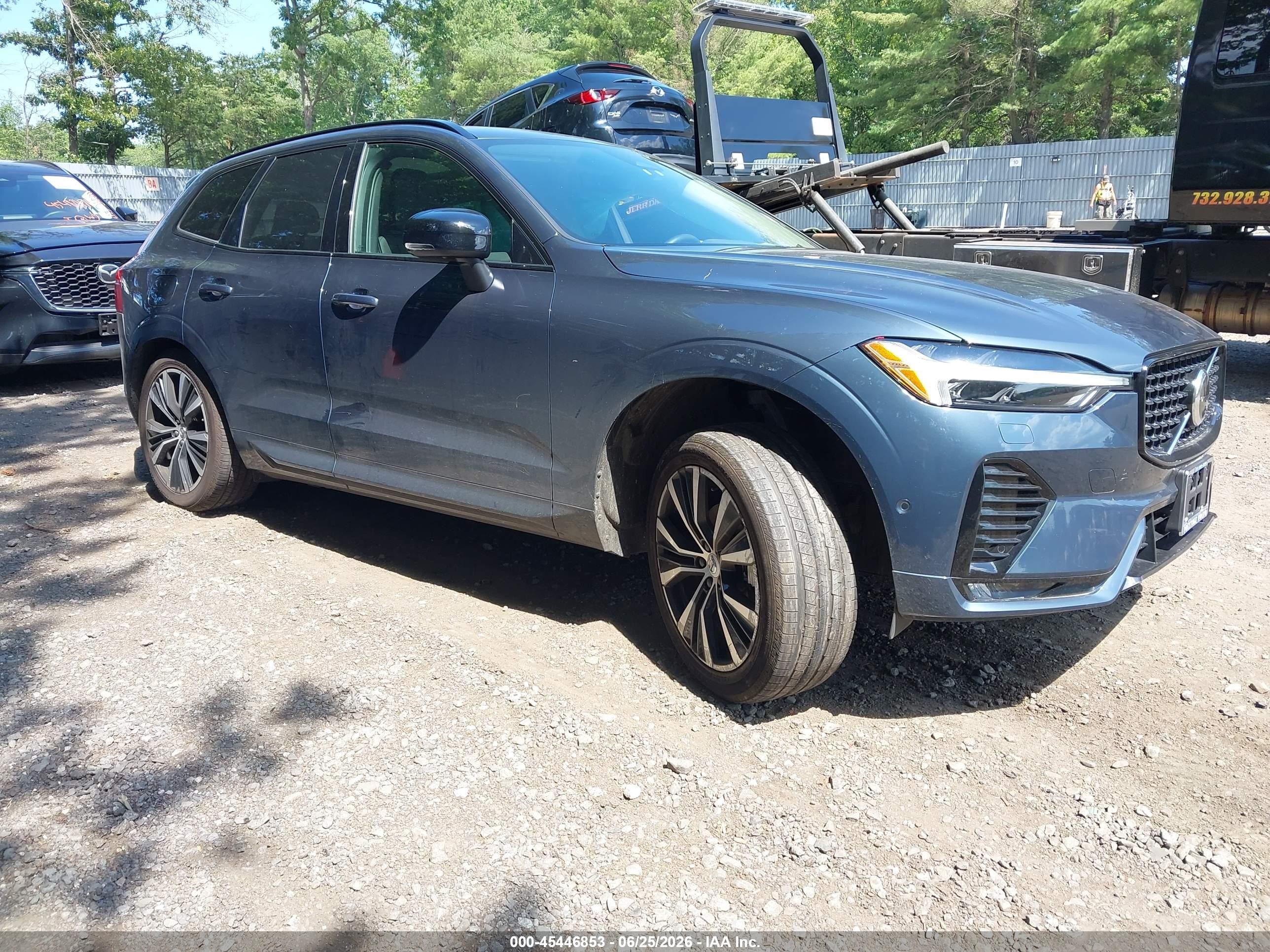 2025 Volvo XC60 VIN YV4M12RC9S1033340 — IAAI salvage auction photo