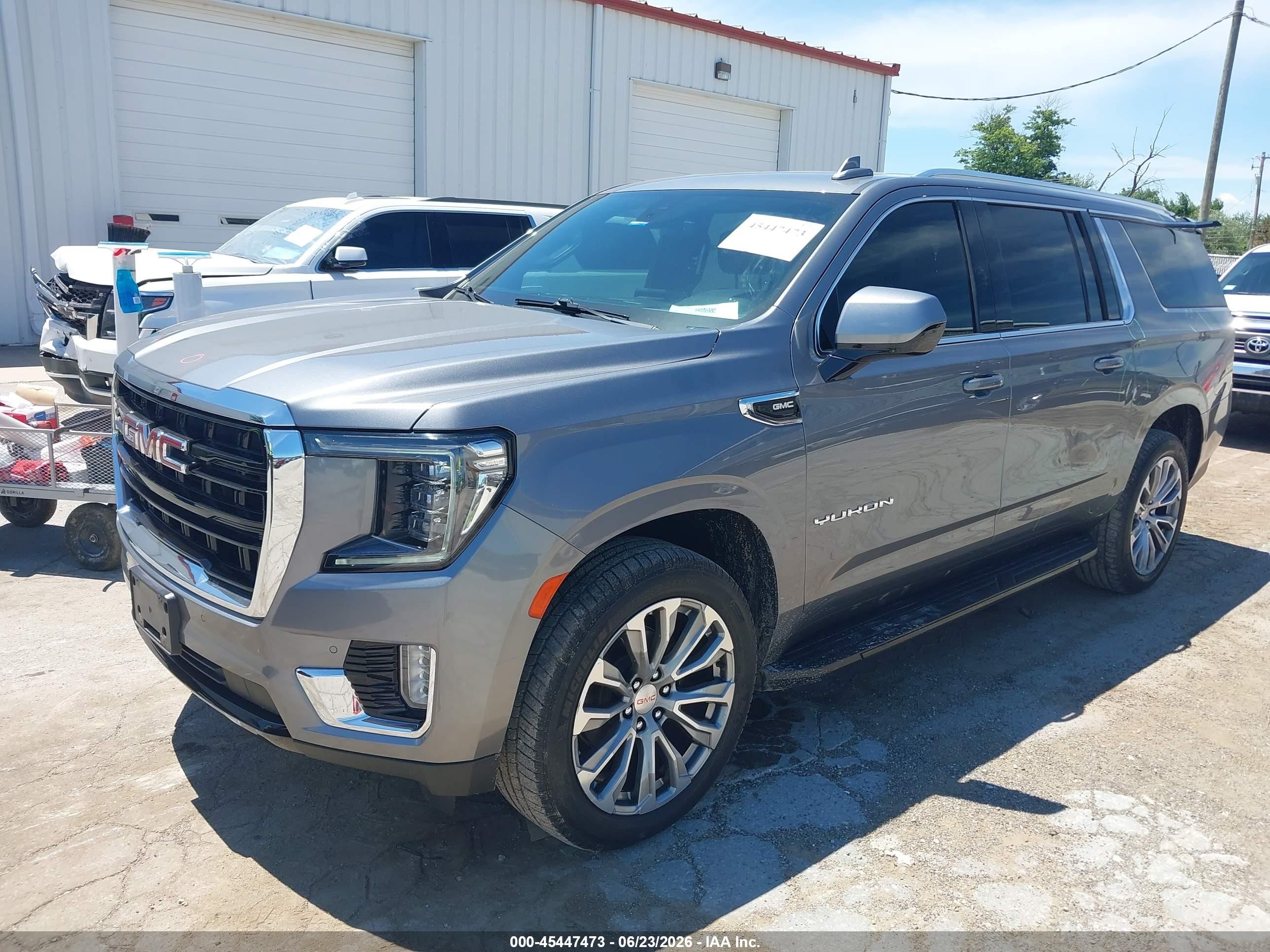 2022 GMC Yukon XL VIN 1GKS2FKD0NR121348 IAAI salvage auction — Top/Roof, Salvage (Idaho), sold $25,750 on 2026-08-21 (photo 2)