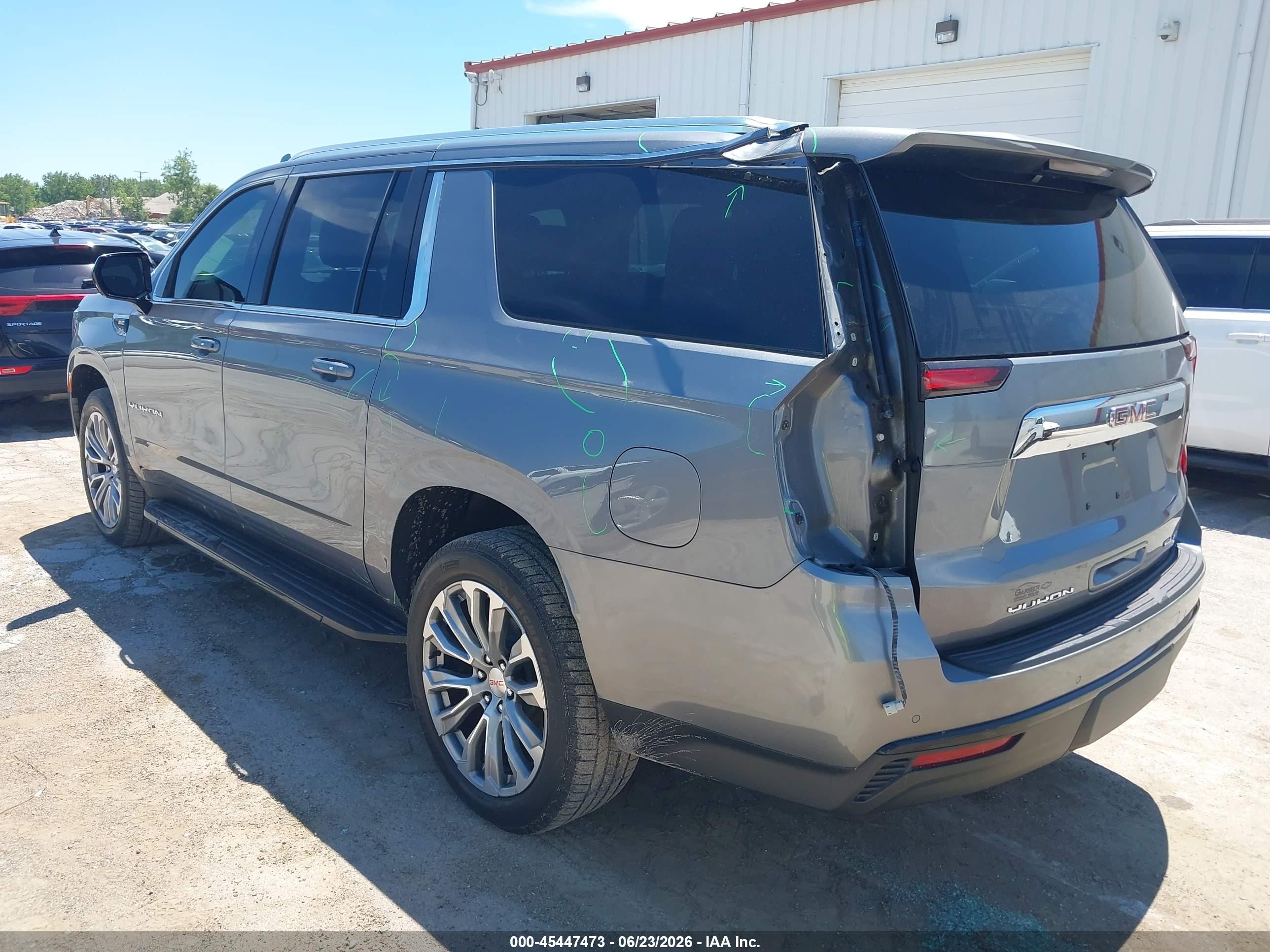 2022 GMC Yukon XL VIN 1GKS2FKD0NR121348 IAAI salvage auction — Top/Roof, Salvage (Idaho), sold $25,750 on 2026-08-21 (photo 3)