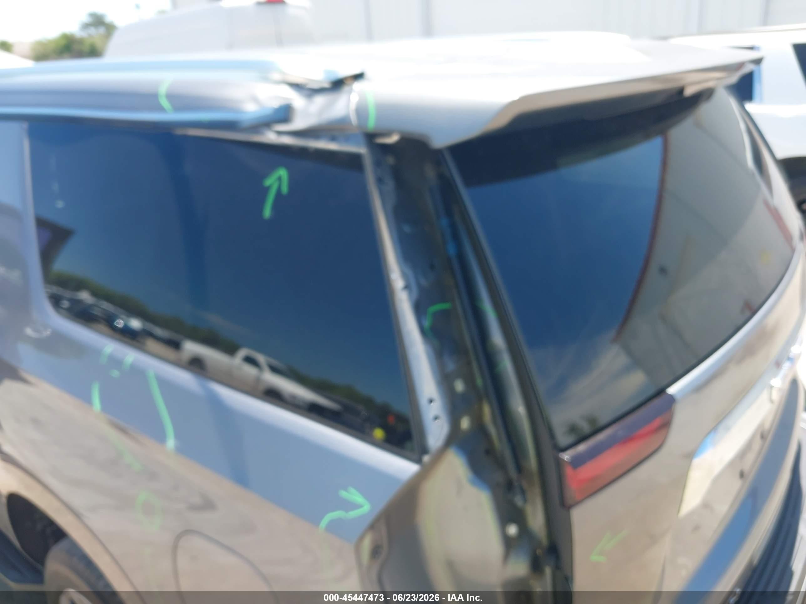 2022 GMC Yukon XL VIN 1GKS2FKD0NR121348 IAAI salvage auction — Top/Roof, Salvage (Idaho), sold $25,750 on 2026-08-21 (photo 6)