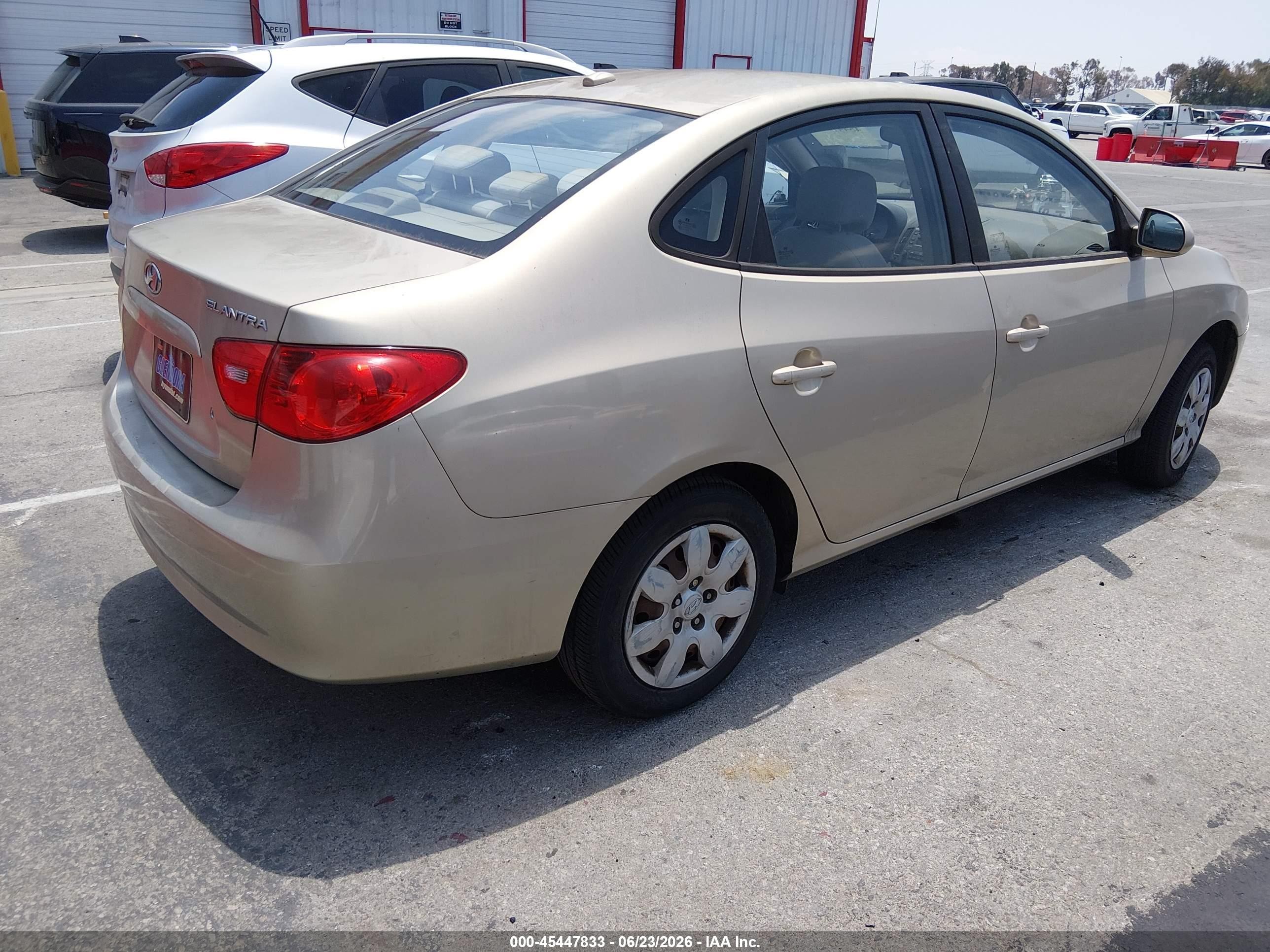 2008 Hyundai Elantra VIN KMHDU46D78U277901 IAAI salvage auction — Normal Wear, Salvage (California), sold $550 on 2026-07-09 (photo 4)
