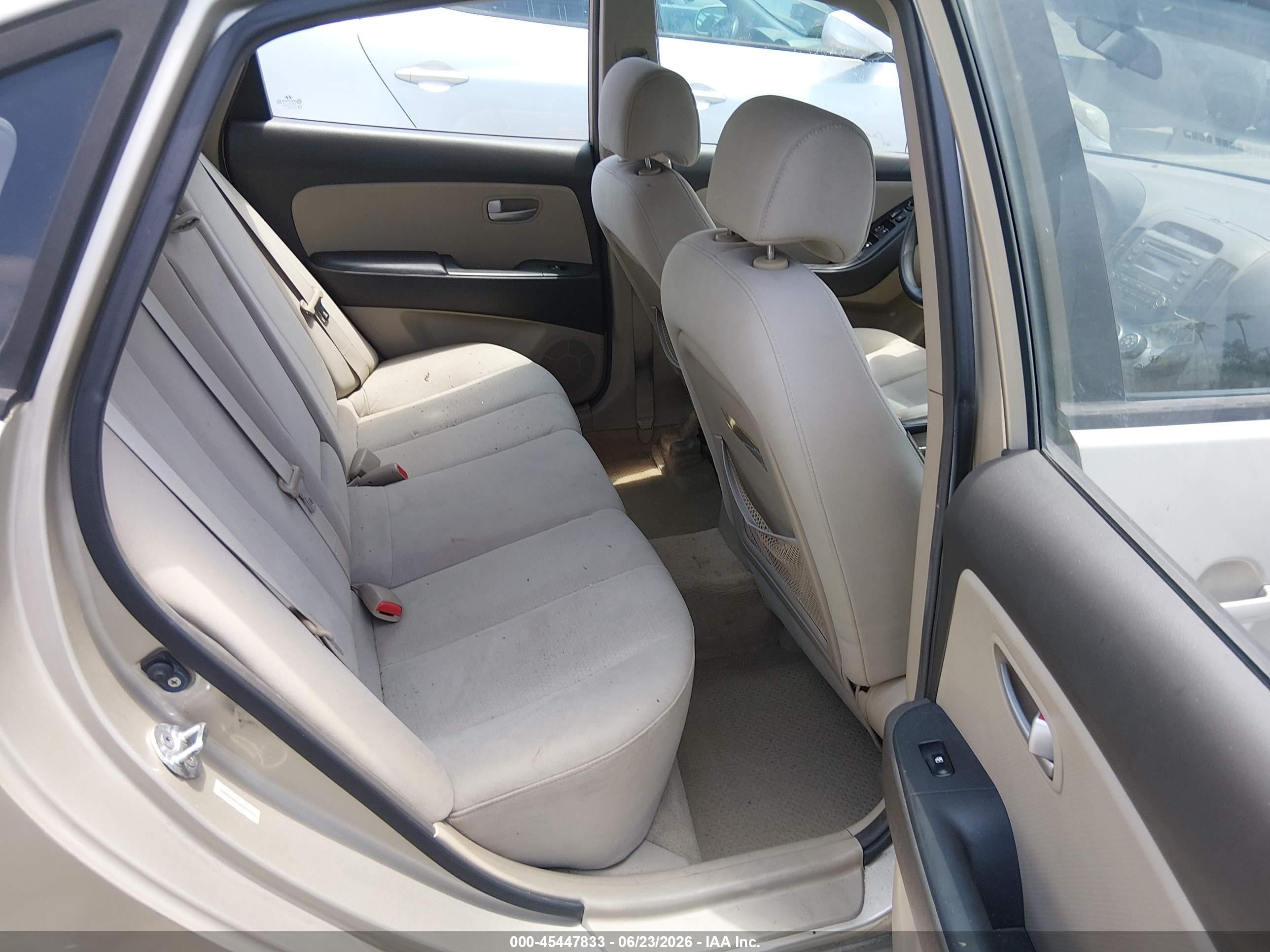 2008 Hyundai Elantra VIN KMHDU46D78U277901 IAAI salvage auction — Normal Wear, Salvage (California), sold $550 on 2026-07-09 (photo 8)