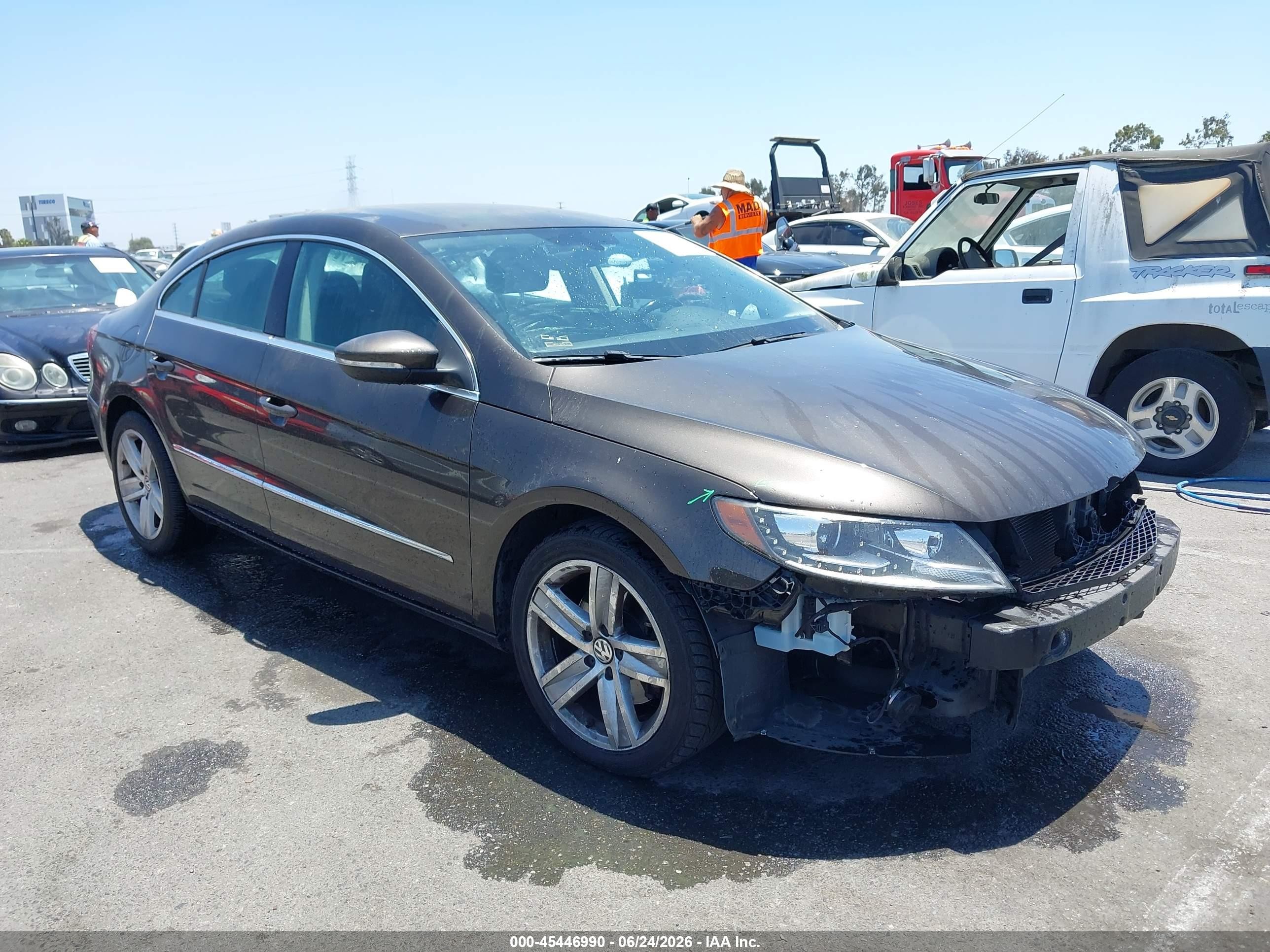 2017 Volkswagen CC VIN WVWKP7ANXHE500611 — IAAI salvage auction photo