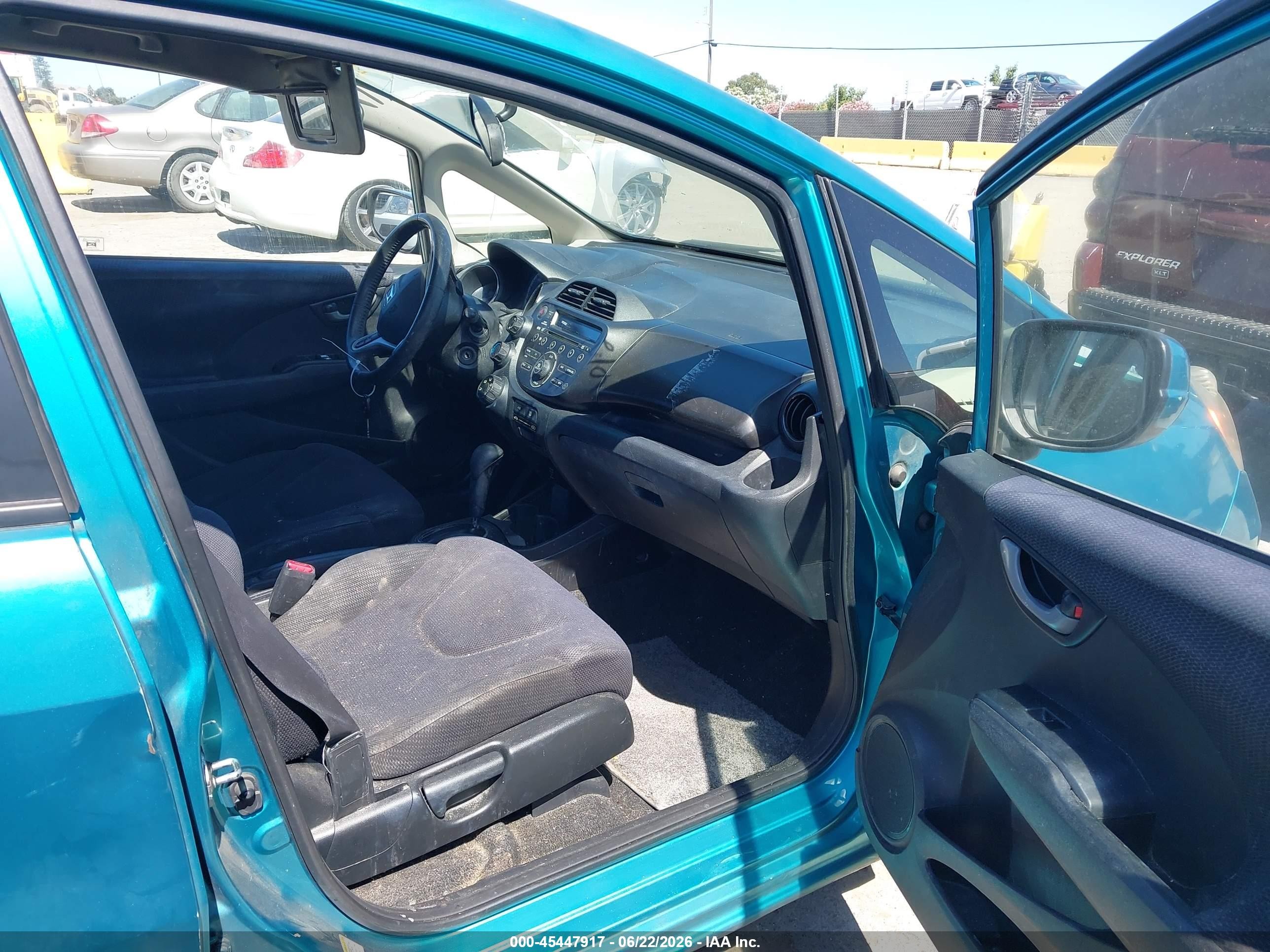 2013 Honda Fit VIN JHMGE8H56DC050578 IAAI salvage auction — Normal Wear, Clear - Dealer Only (California), sold $475 on 2026-07-09 (photo 5)