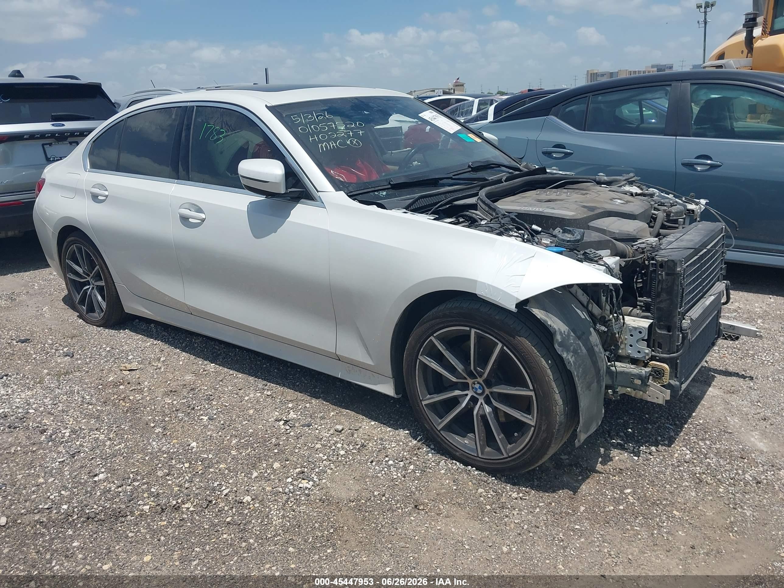 2019 BMW 3 Series VIN WBA5R1C50KFH02277 — IAAI salvage auction photo