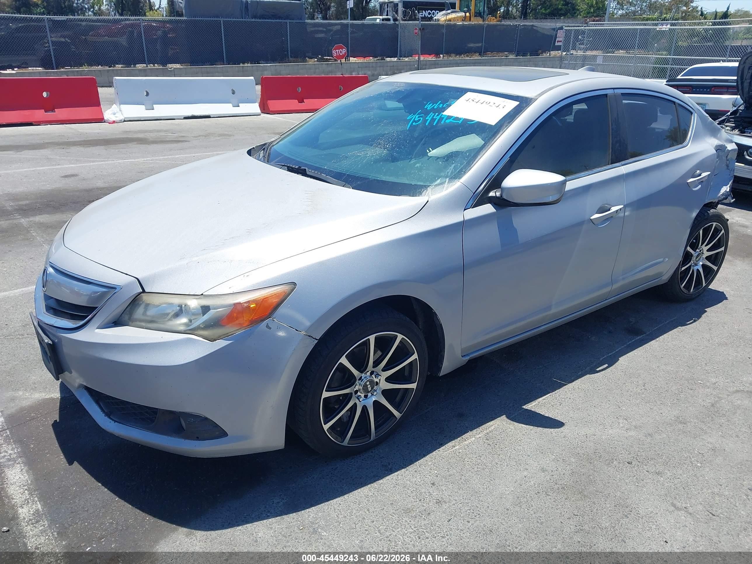 2013 Acura ILX VIN 19VDE1F54DE021287 IAAI salvage auction — Normal Wear, Salvage Title - Dealer (California), sold $1,100 on 2026-07-07 (photo 2)