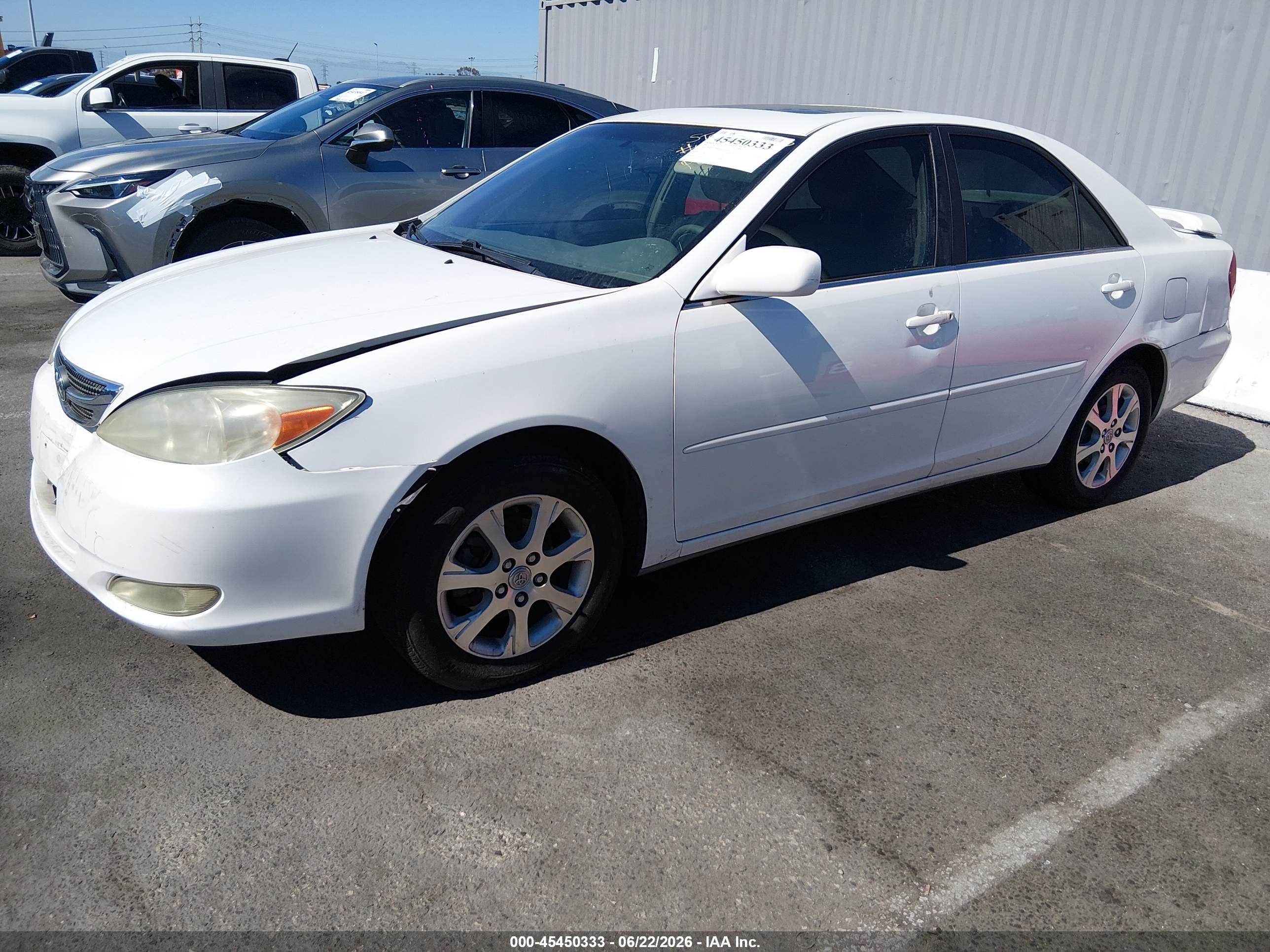 2004 Toyota Camry VIN JTDBE32K140276929 IAAI salvage auction — Normal Wear, Salvage (California), sold $600 on 2026-07-09 (photo 2)